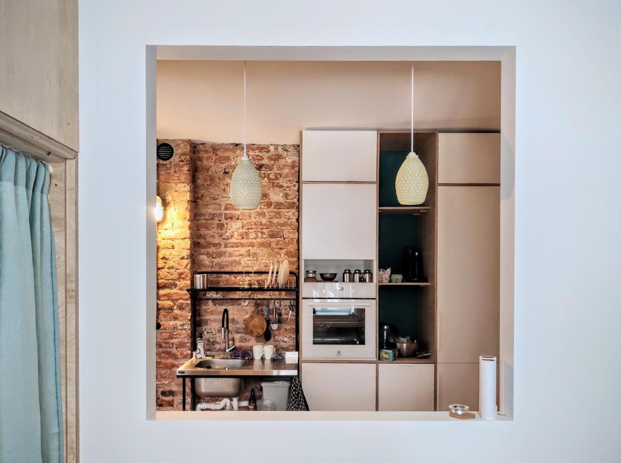 Apartment Unique Design, Hype Location! *