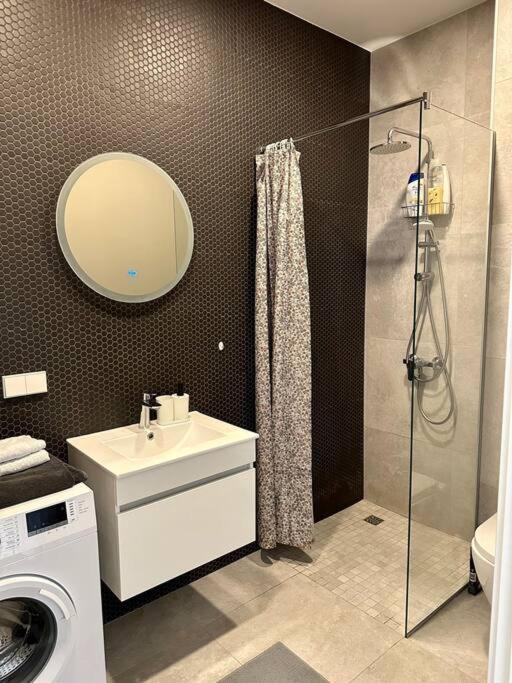 Modern Retreat Korter