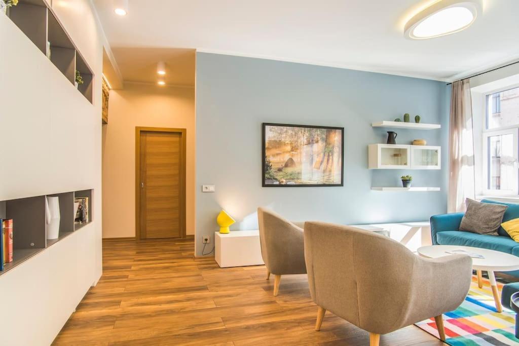 Design Apartment, 2 En-suite - Very Apartment Riga