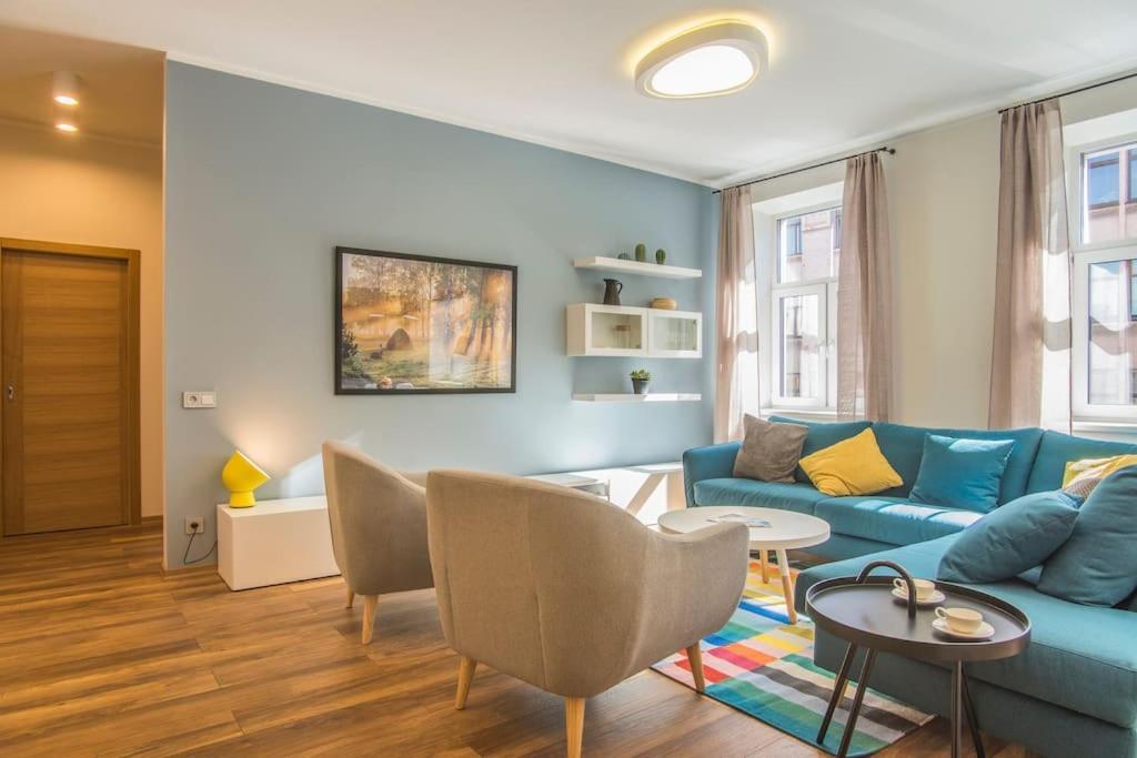 Design Apartment, 2 En-suite - Very * Riga