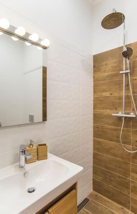 Design Apartment, 2 En-suite - Very Riga