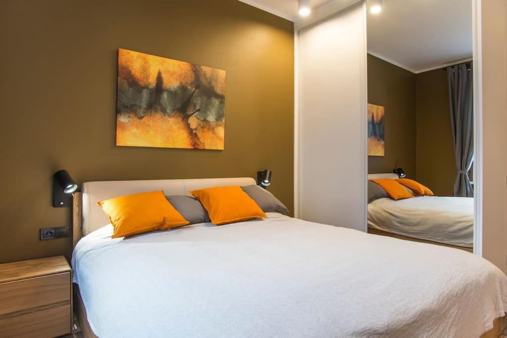 Design Apartment, 2 En-suite - Very *