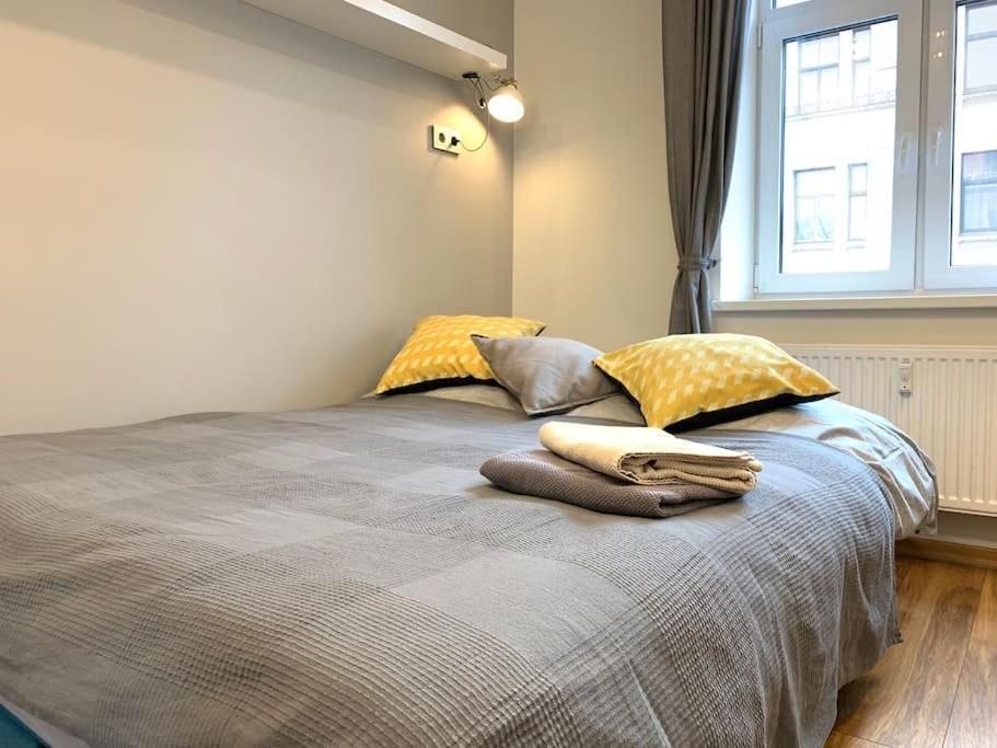 Apartment Design Apartment, 2 En-suite - Very *