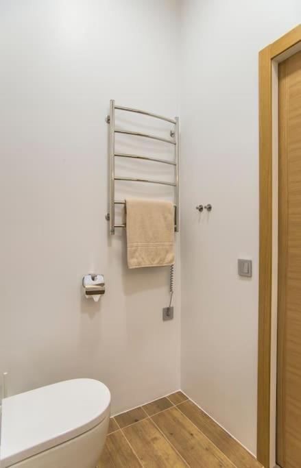Design Apartment, 2 En-suite - Very *