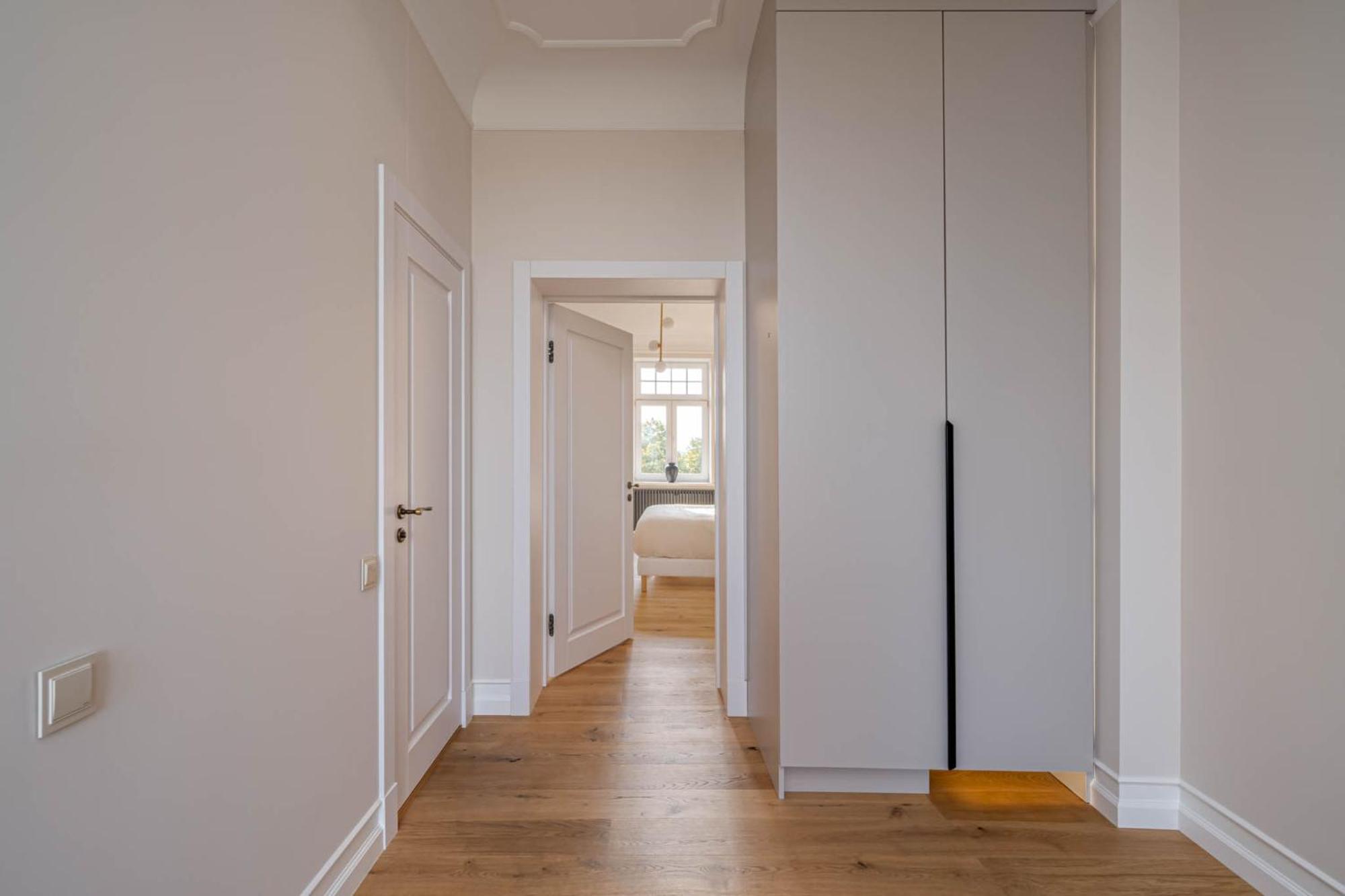 Apartment Quiet Minimalist By Innorental