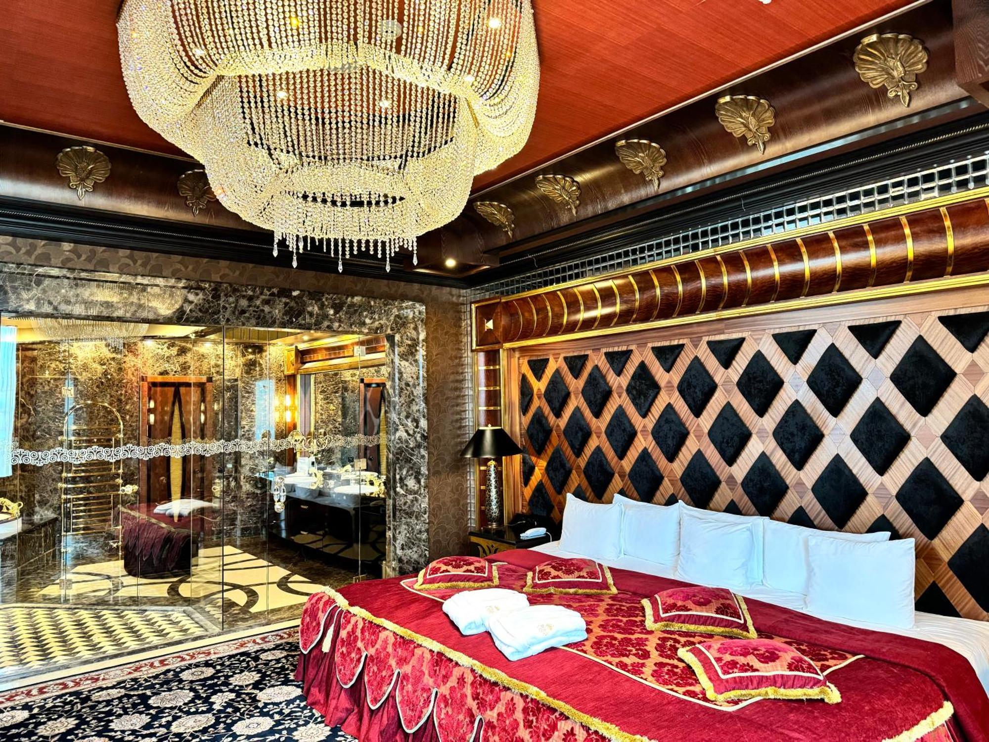 Royal & Hotel Riga