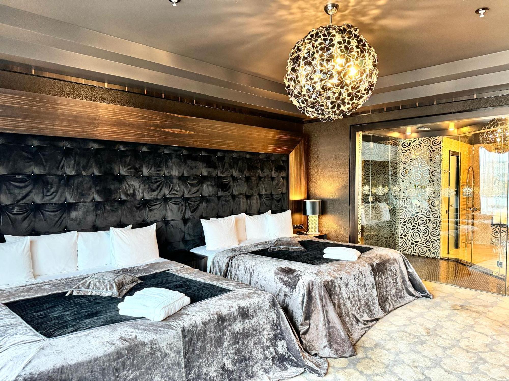 Royal & 5* Riga
