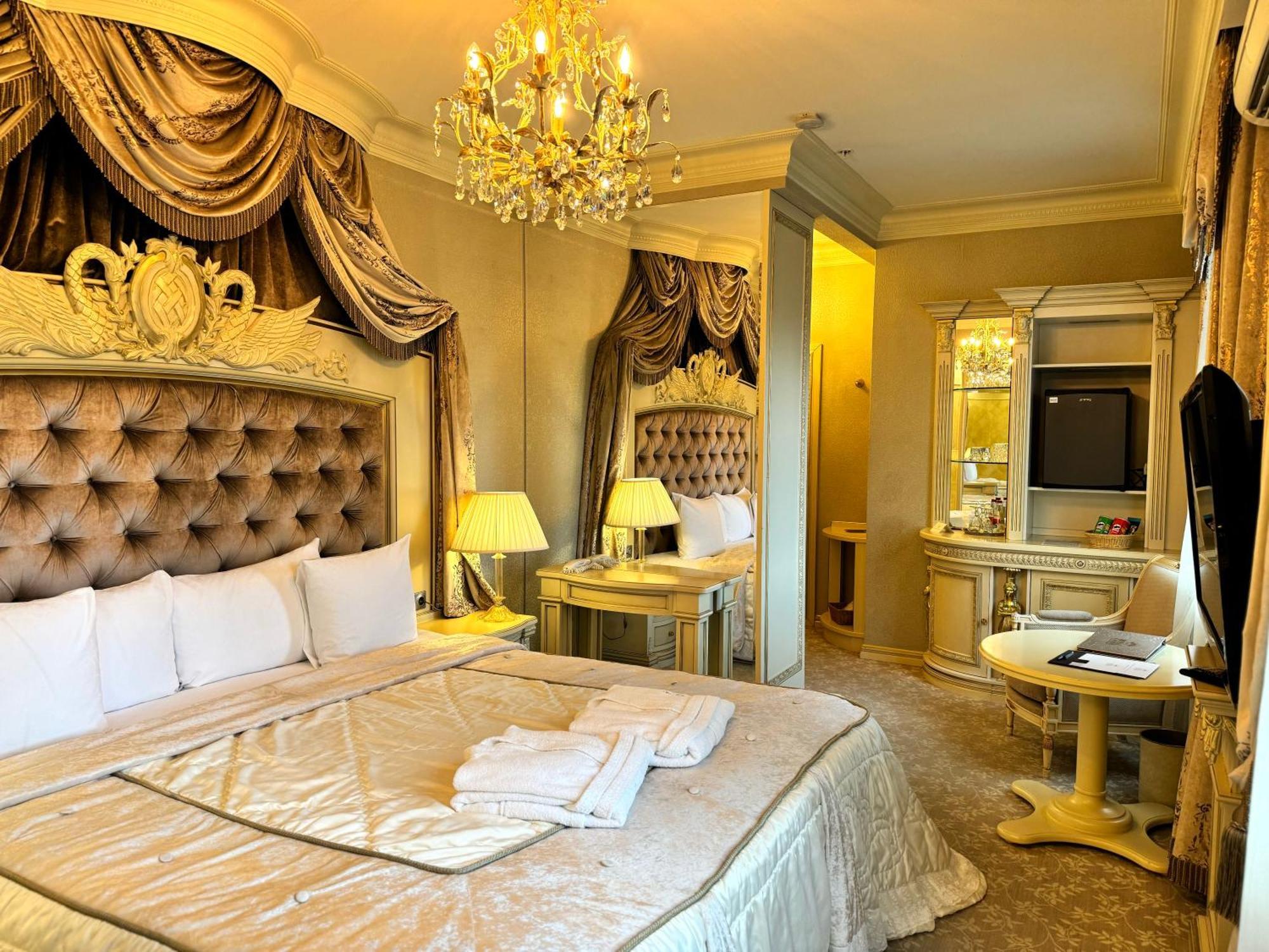 Hotel Royal &