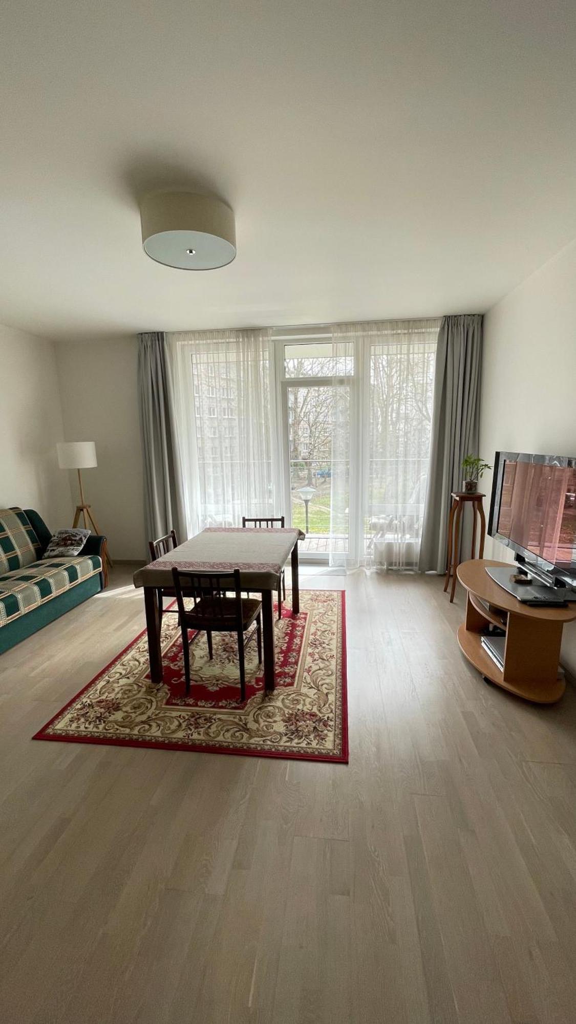 Apartment Hugo & Parking Riga
