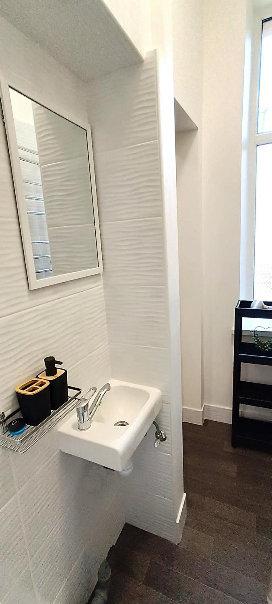 Cozy & Bright 1 Bedroom With Park Nearby - Free Parking, Riga, Up To 5 Guests Apartamento *