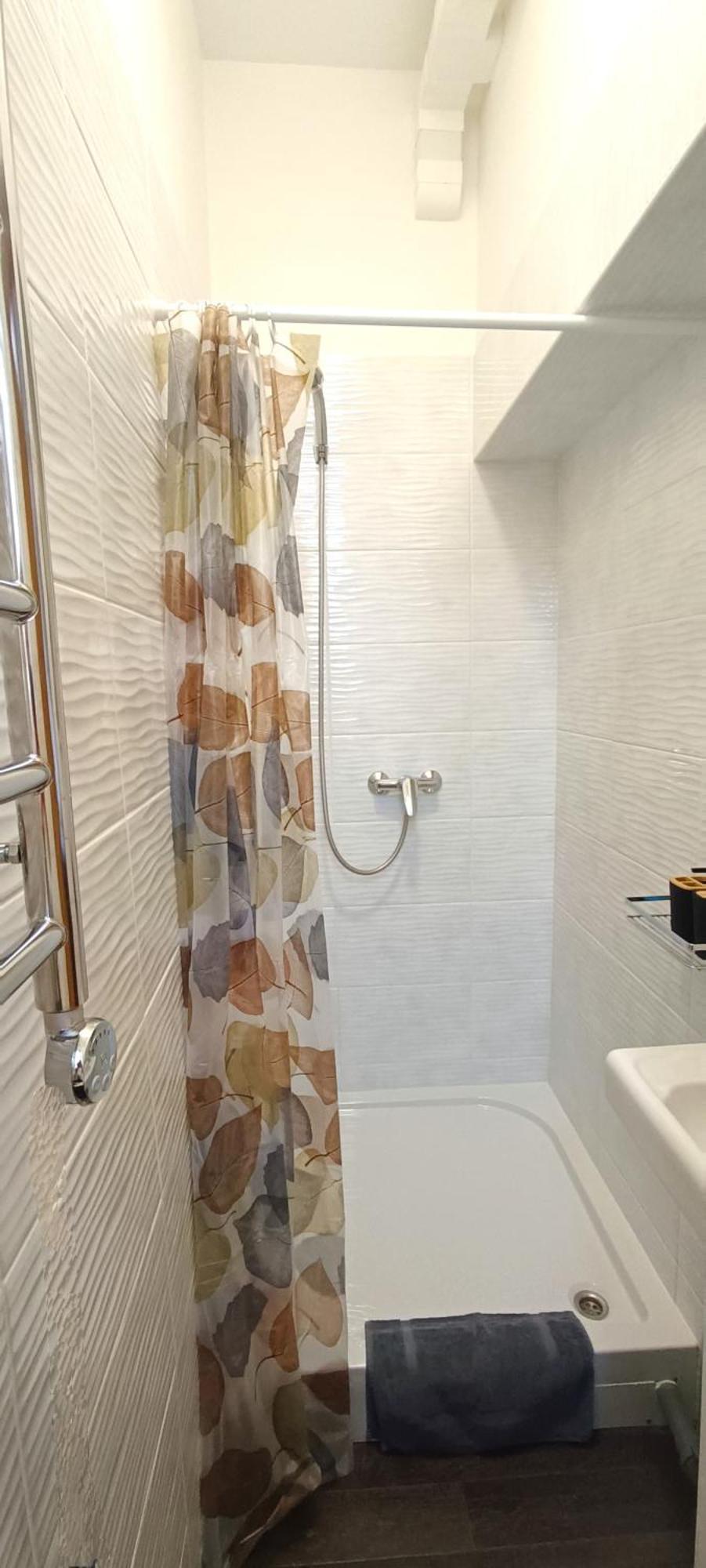 Cozy & Bright 1 Bedroom With Park Nearby - Free Parking, Riga, Up To 5 Guests Riga