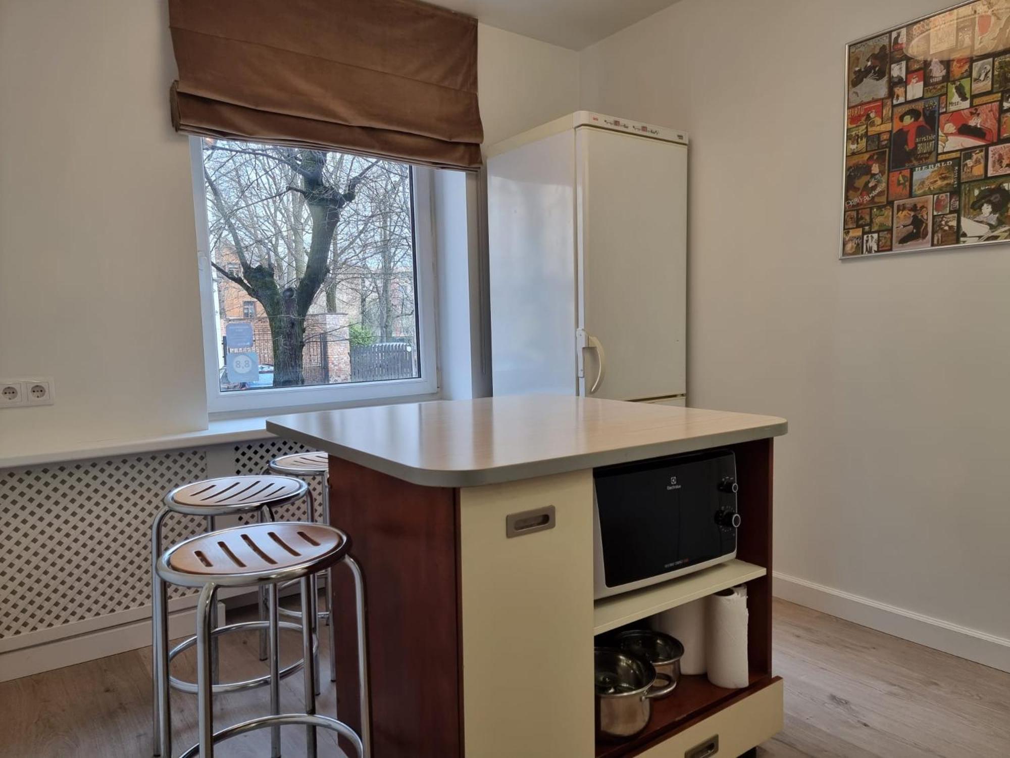 Apartment Apartment, New Renovated In Quiet Center With Balcony With Parking *