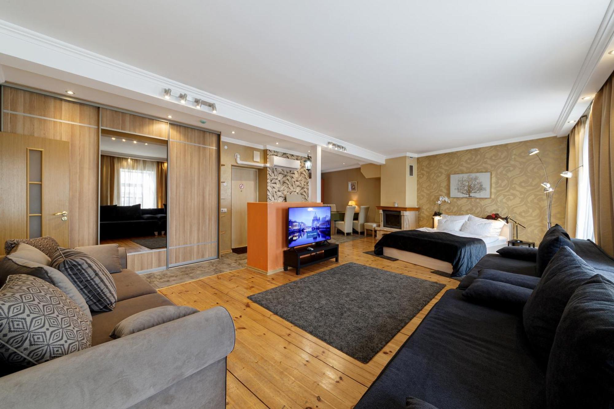 Apartment Daugavaluxapartments Free Parking