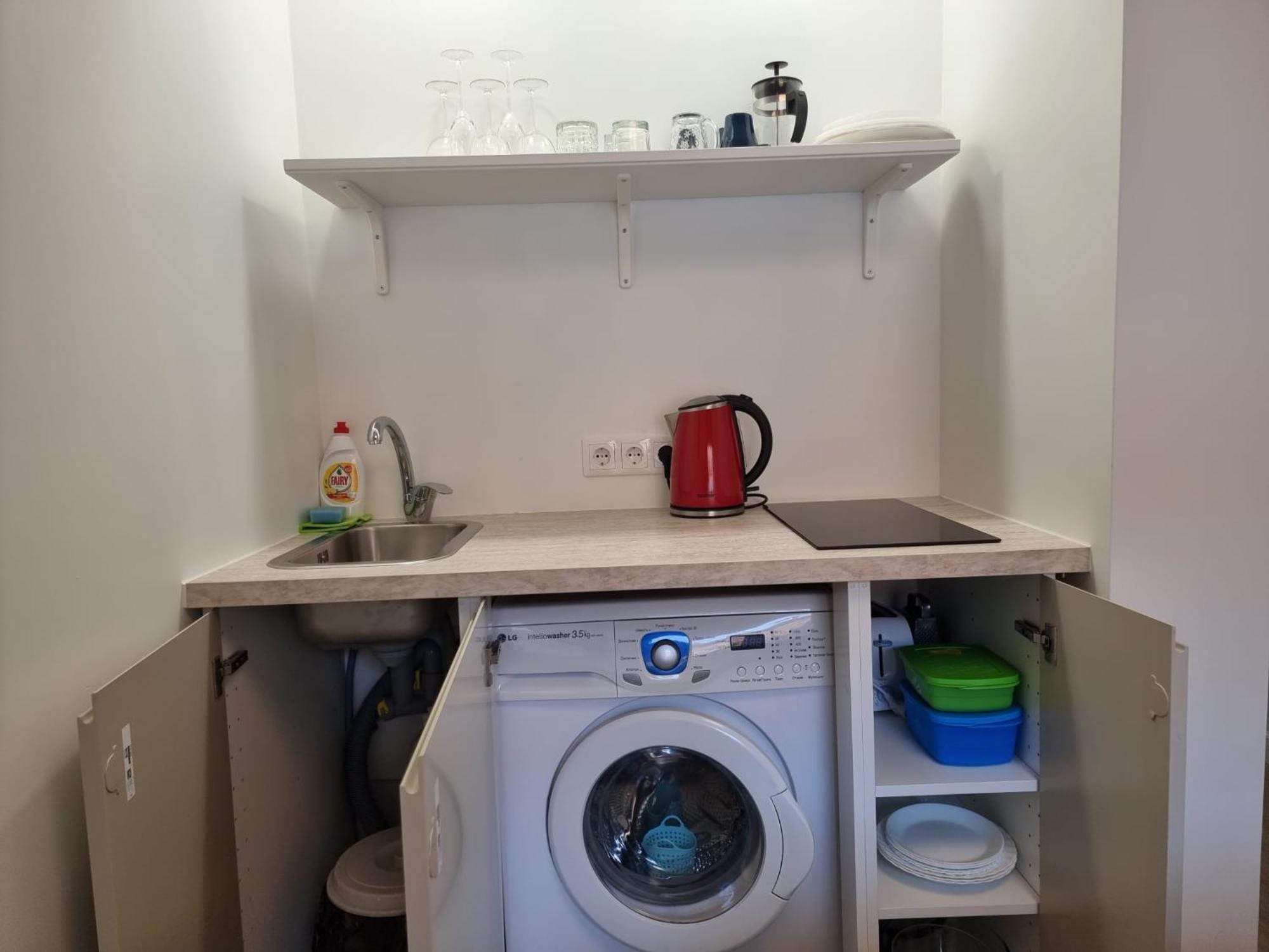 Apartment, New Renovated In Quiet Center With Balcony With Parking Riga
