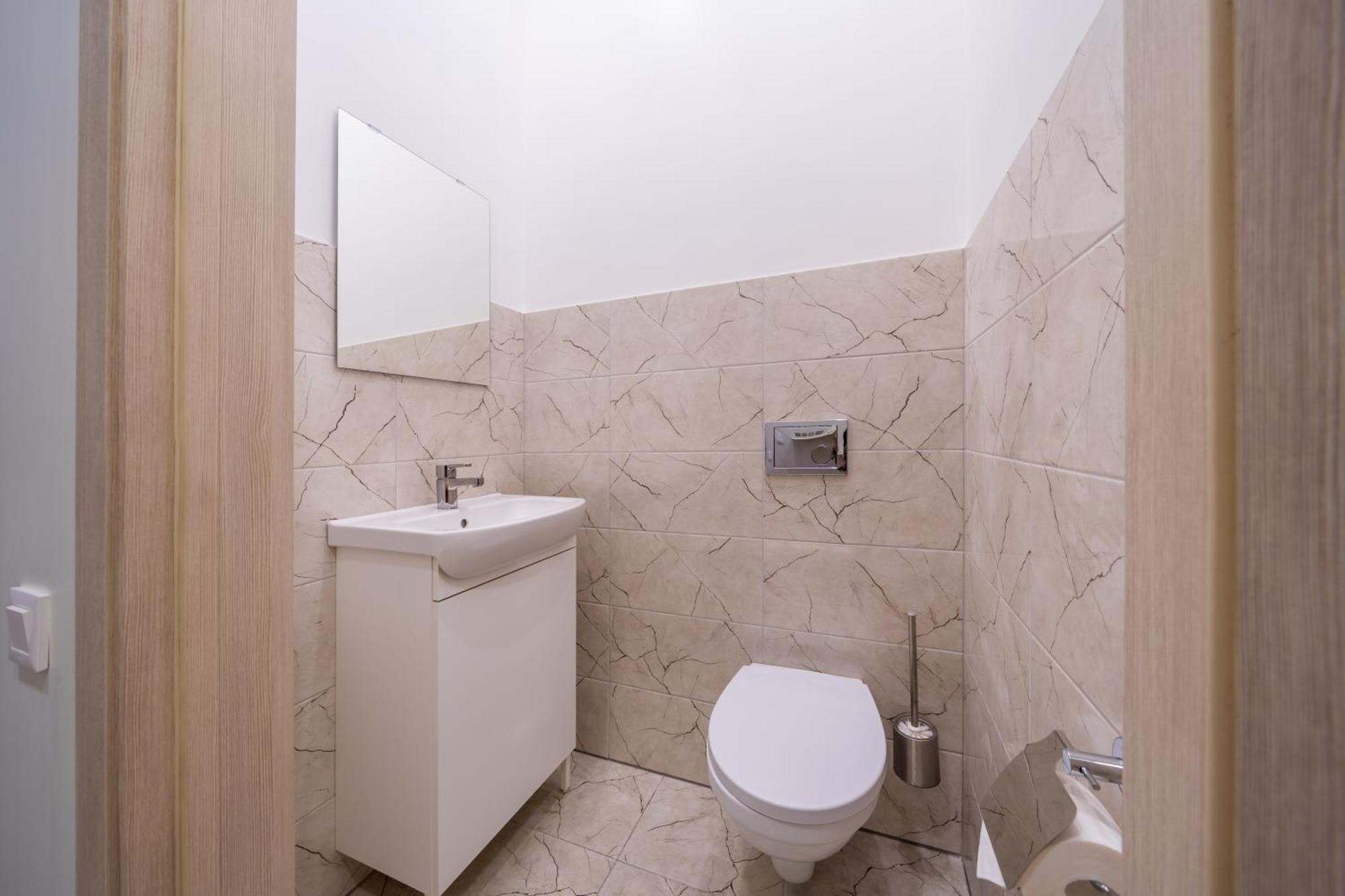 Spacious 73m2 Modern Flat In The Heart Of