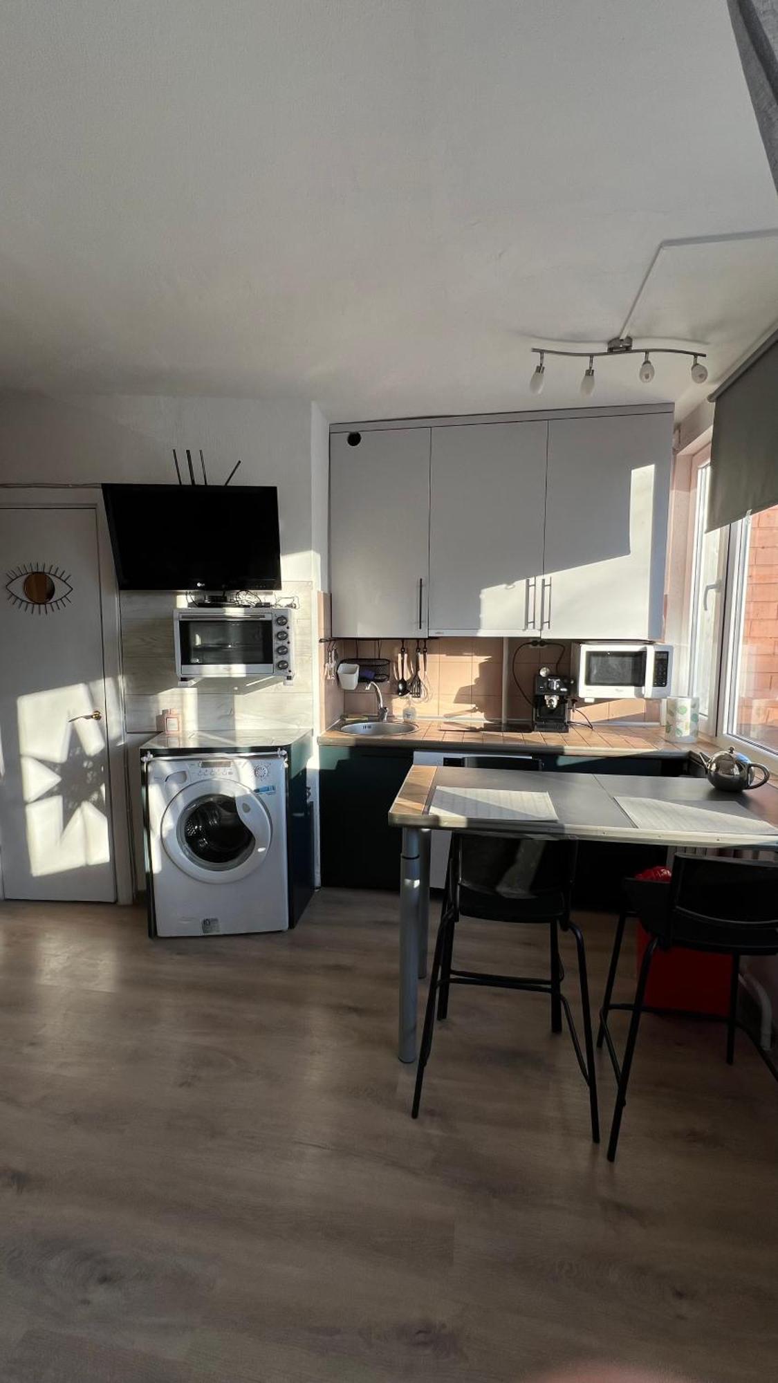 Apartment Your Cozy Family-friendly Flat In Vibrant