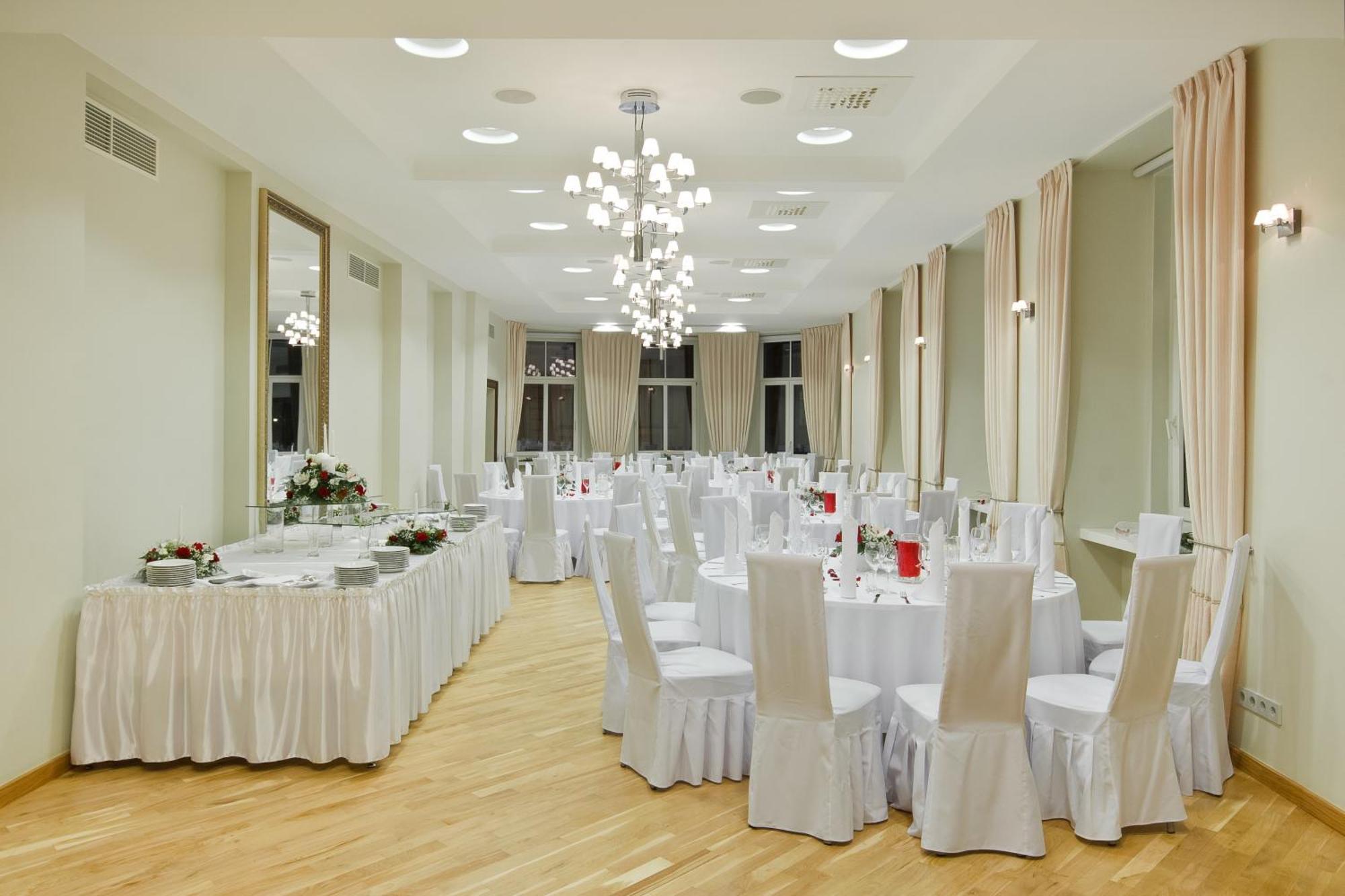 Hotel Hestia Draugi 4*