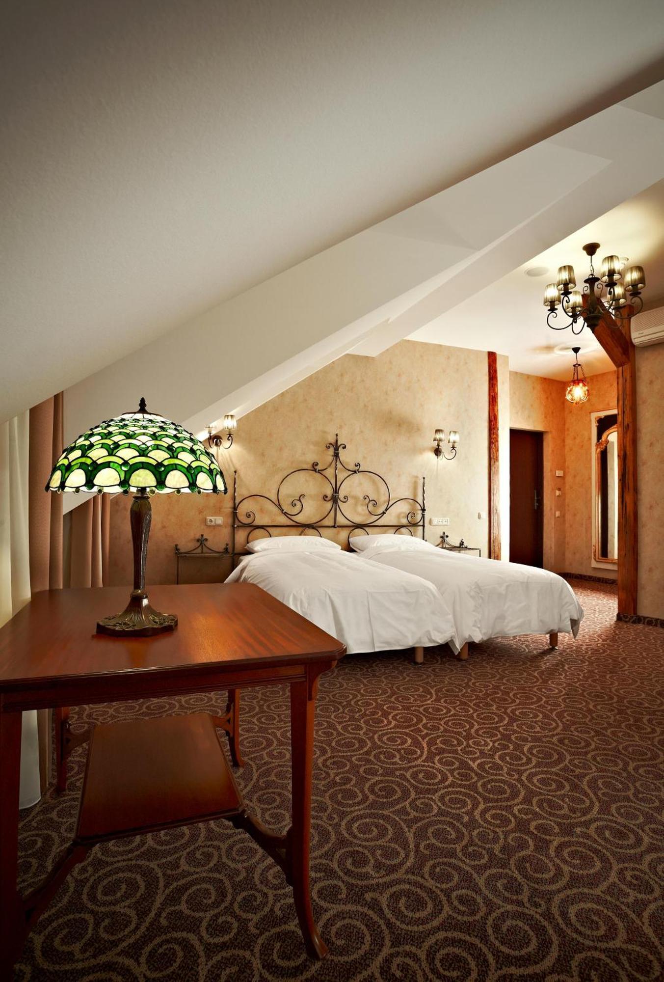 Hotel Justus 4*