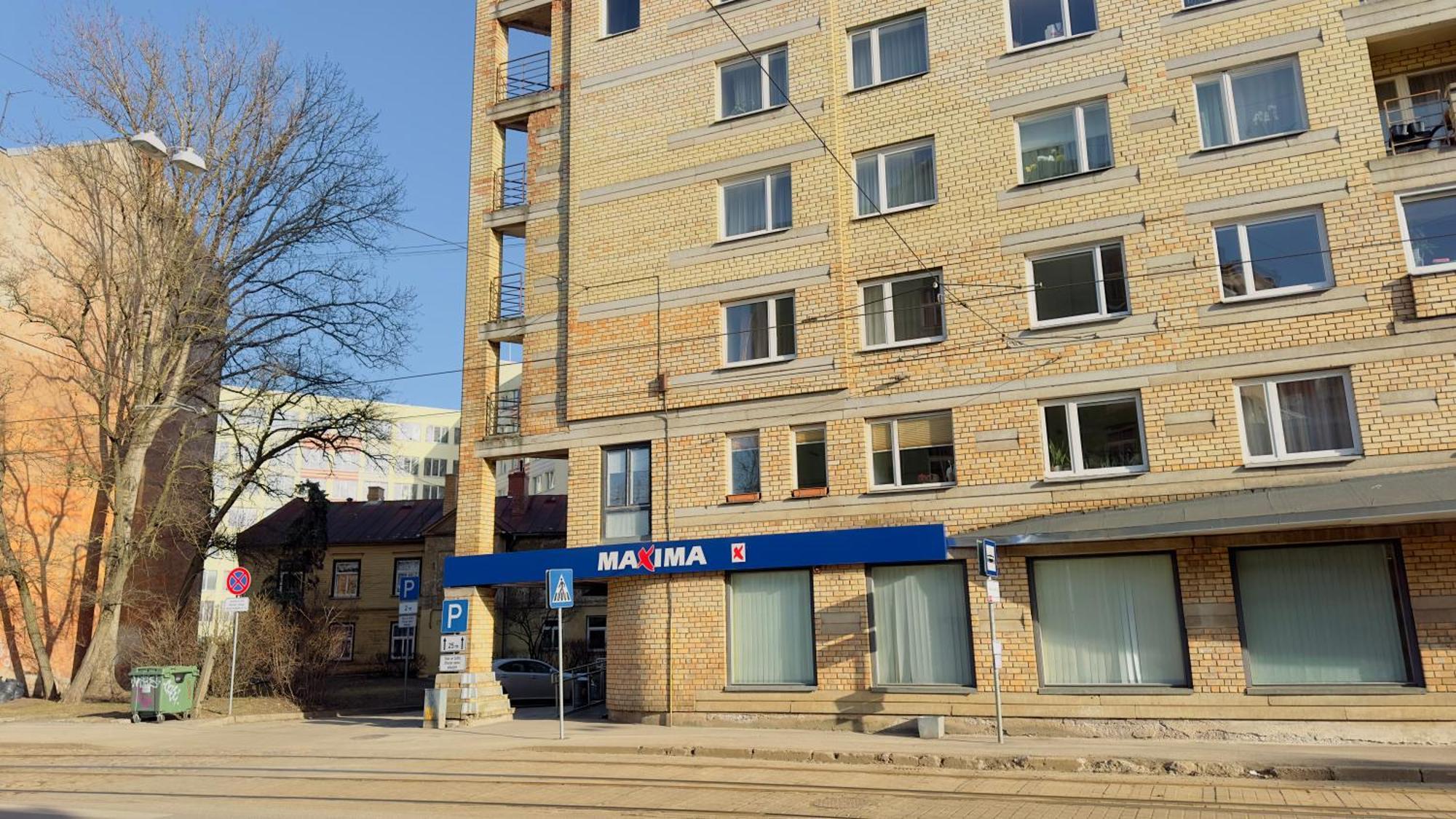 Pearl - New And Cosy Close To Center