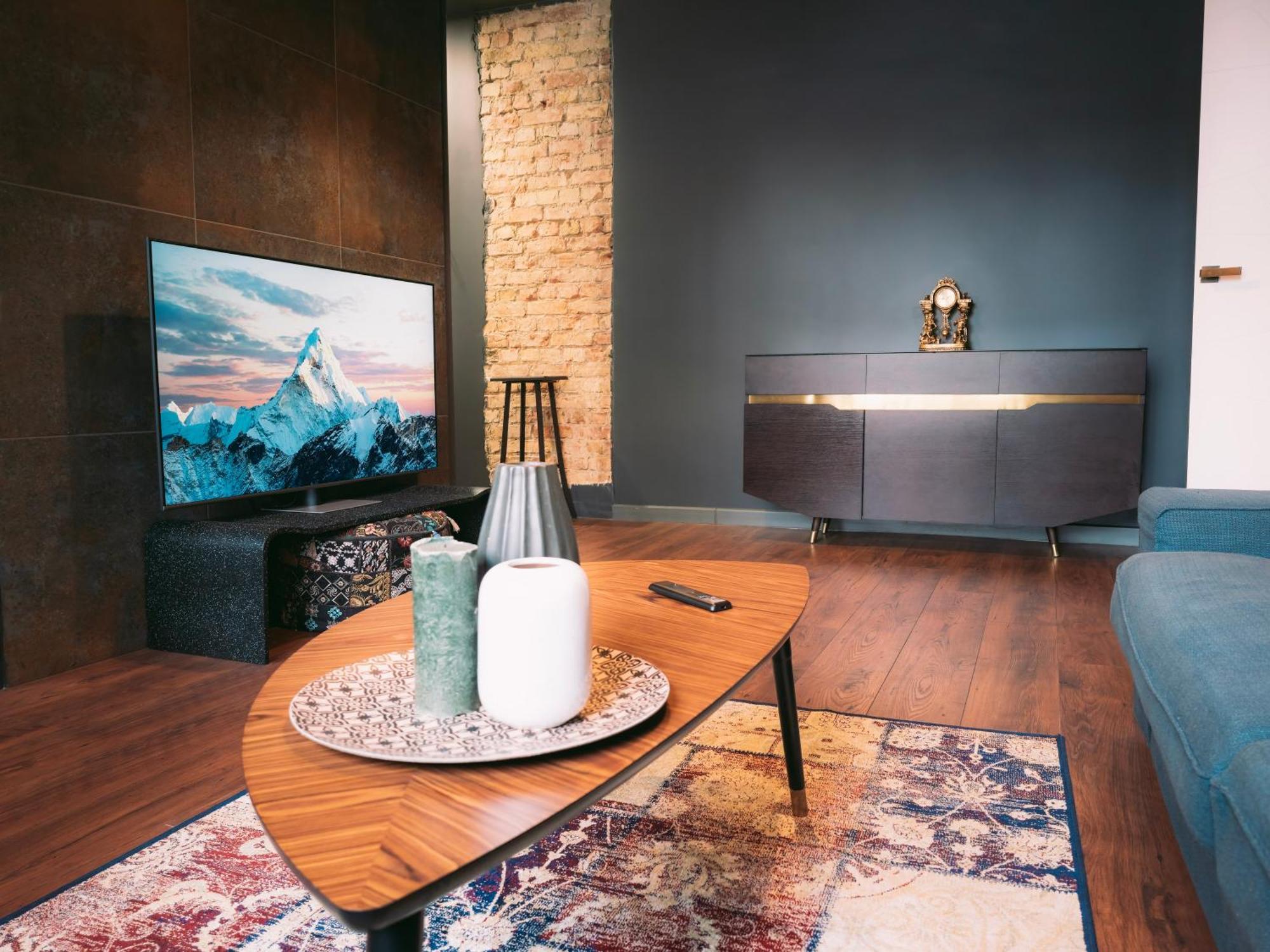 Silti, Atjaunoti Dzivokli Tuvu Centram - 1st Floor Apartment