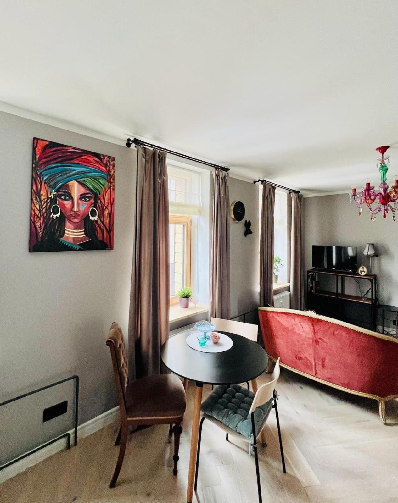Romantic Center Boho Style + P *