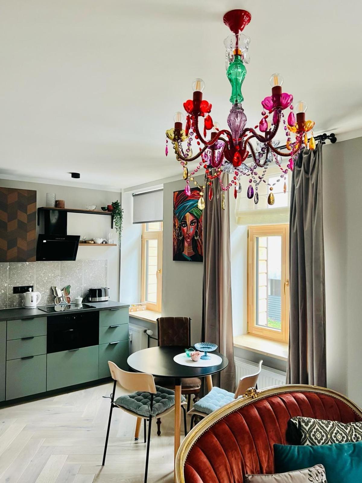 Romantic Center Boho Style + P *