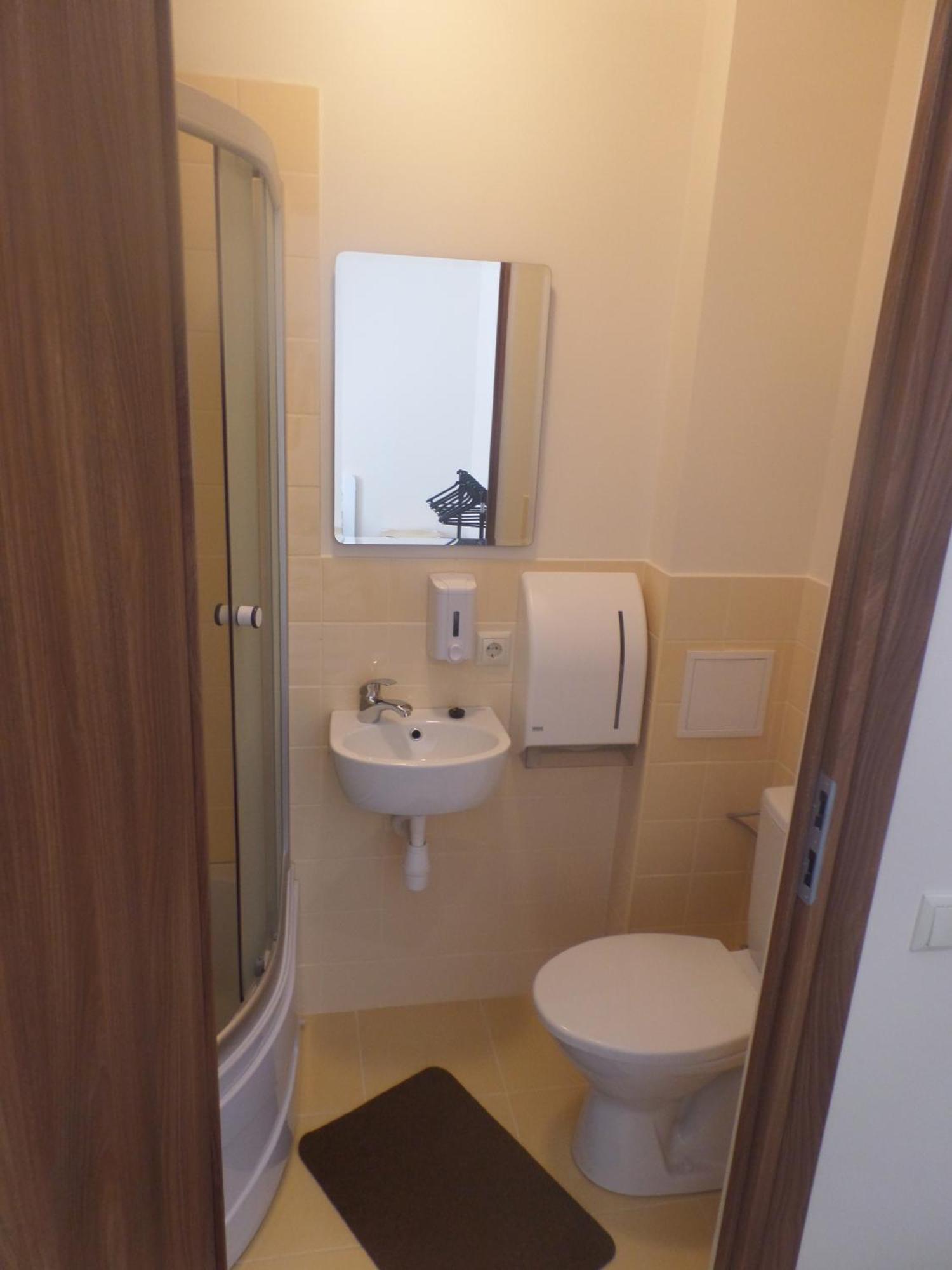 Hotel Happy 3*