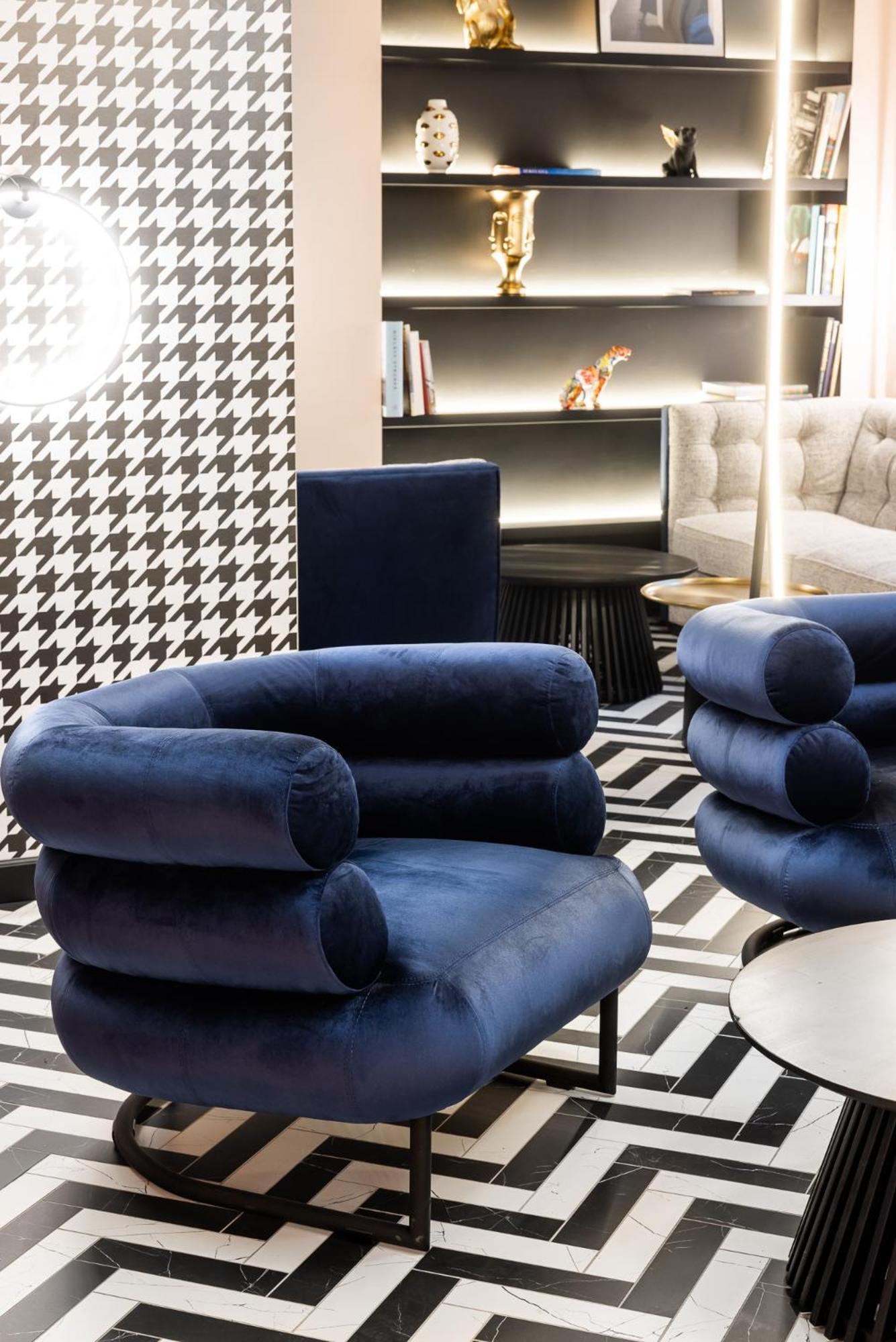Tribe Center Hotel 4*