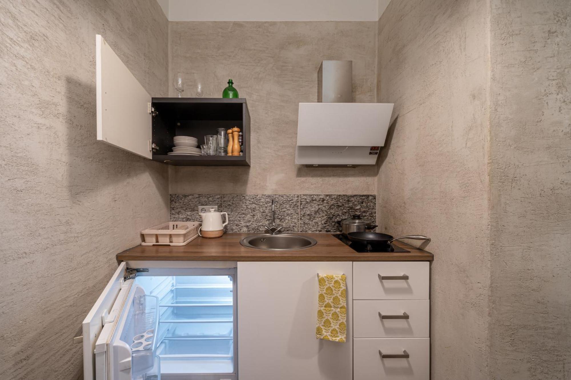 Baltic Design Apartments With Free Parking And Self Check In Riga