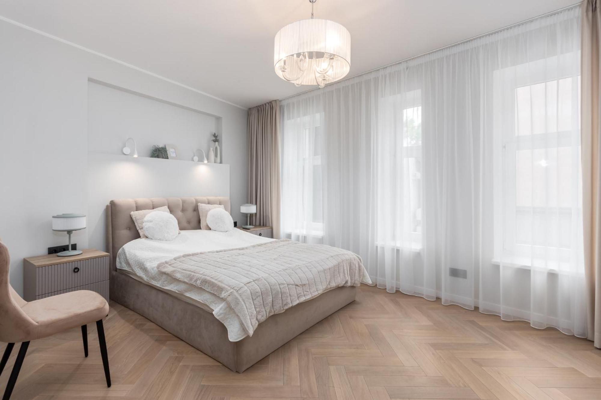 Apartment Terrific First-class In Town Center