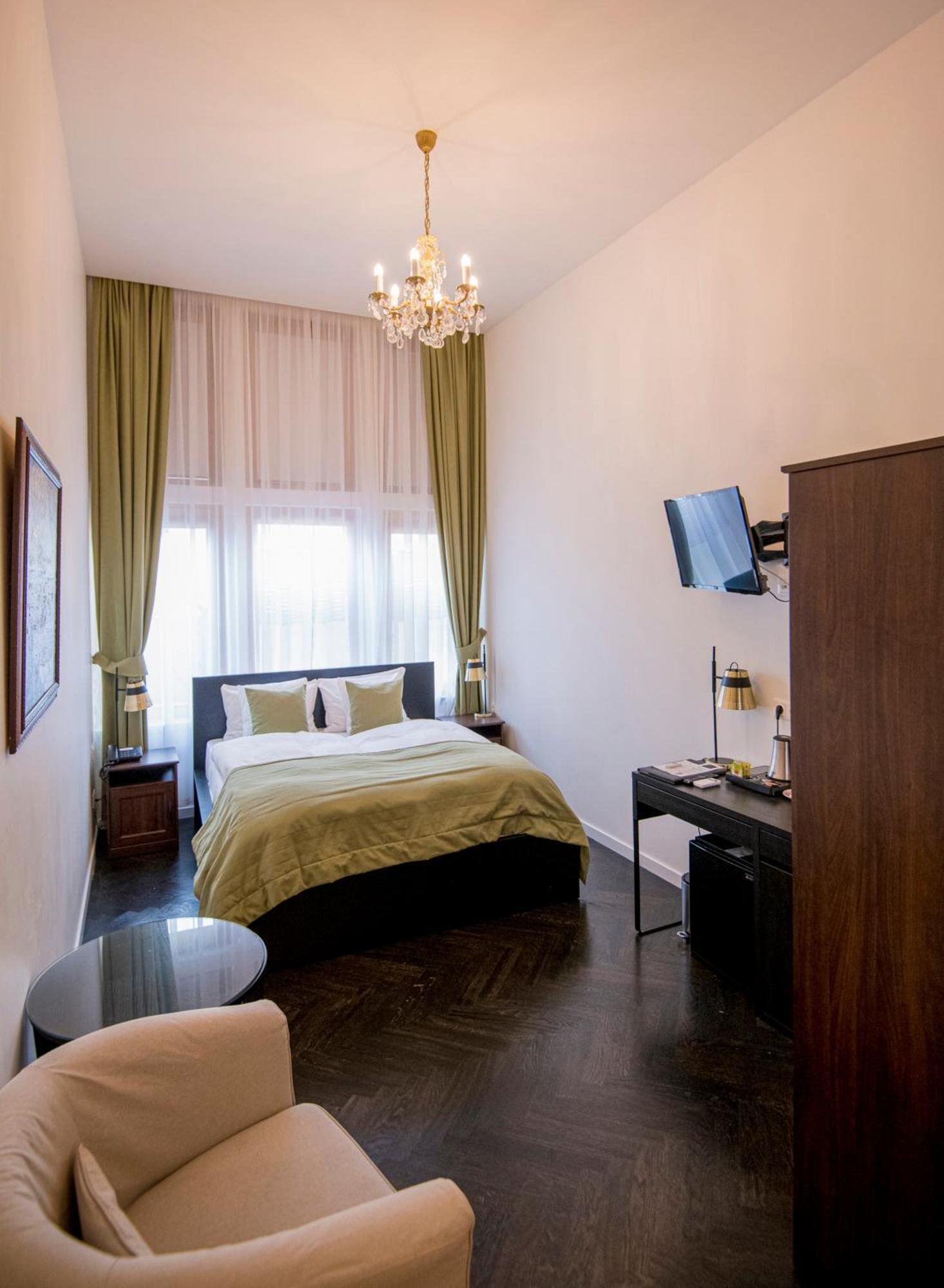 Gutenbergs 4* Riga