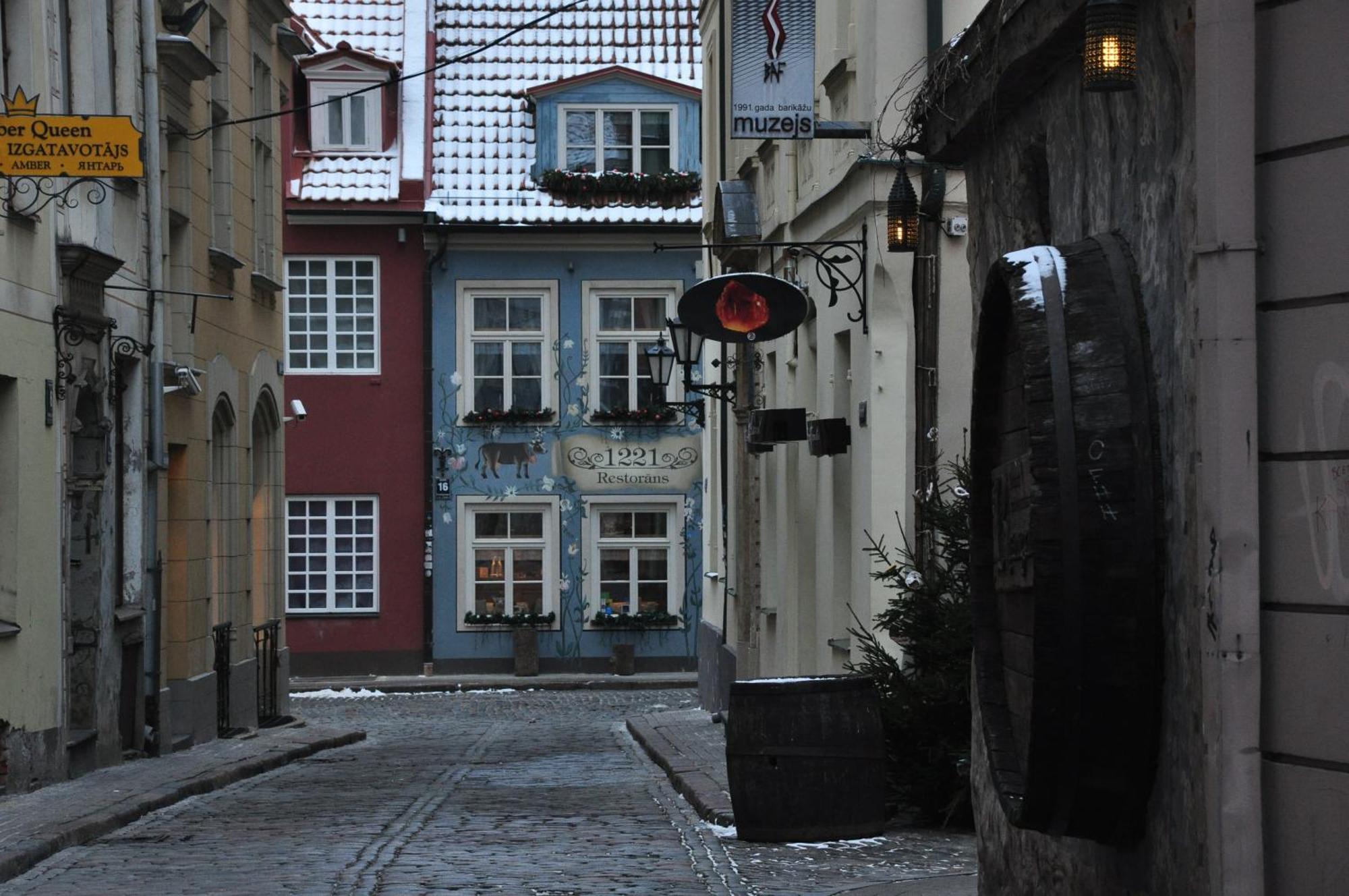 Baltic Amber In Diplomatic District & Free Parking Apartment Riga