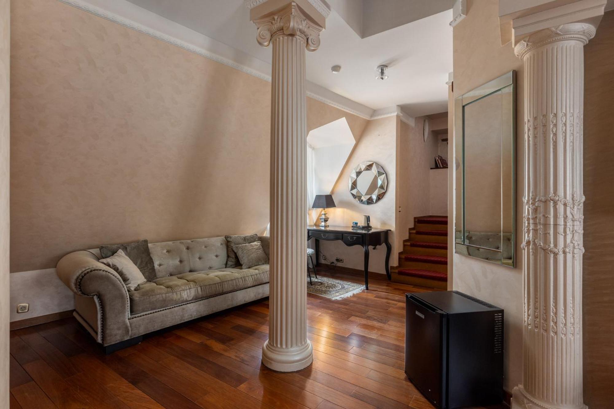 M5 Self-service Boutique Hotel