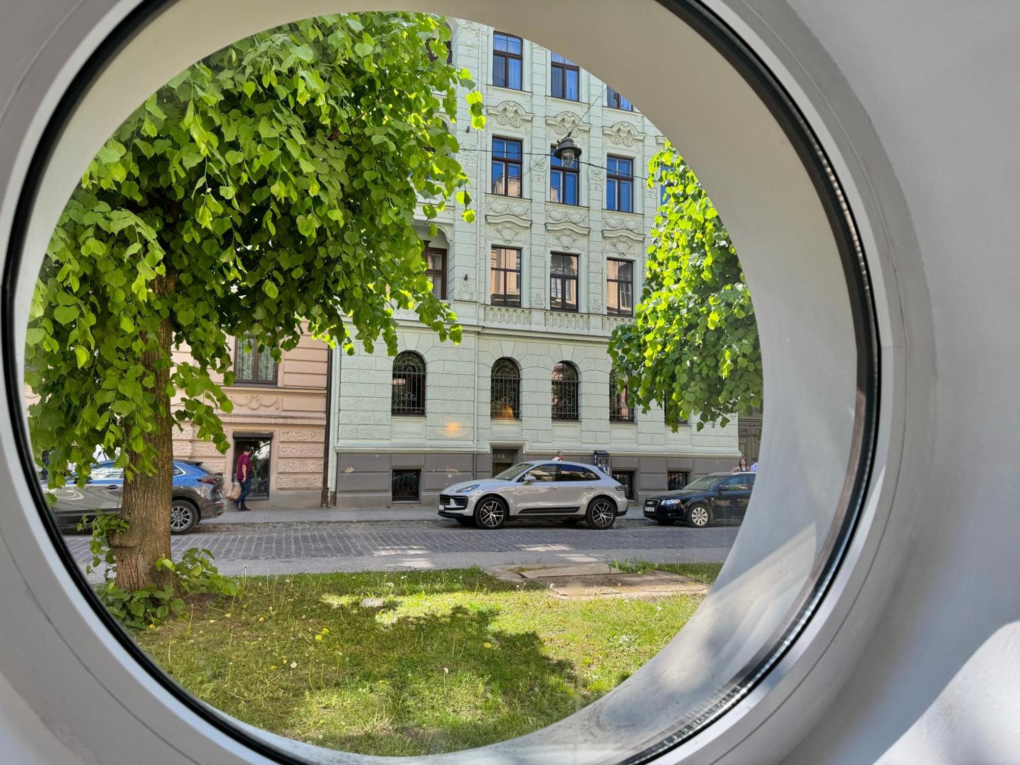 Apartment In Art Nouveau District Riga