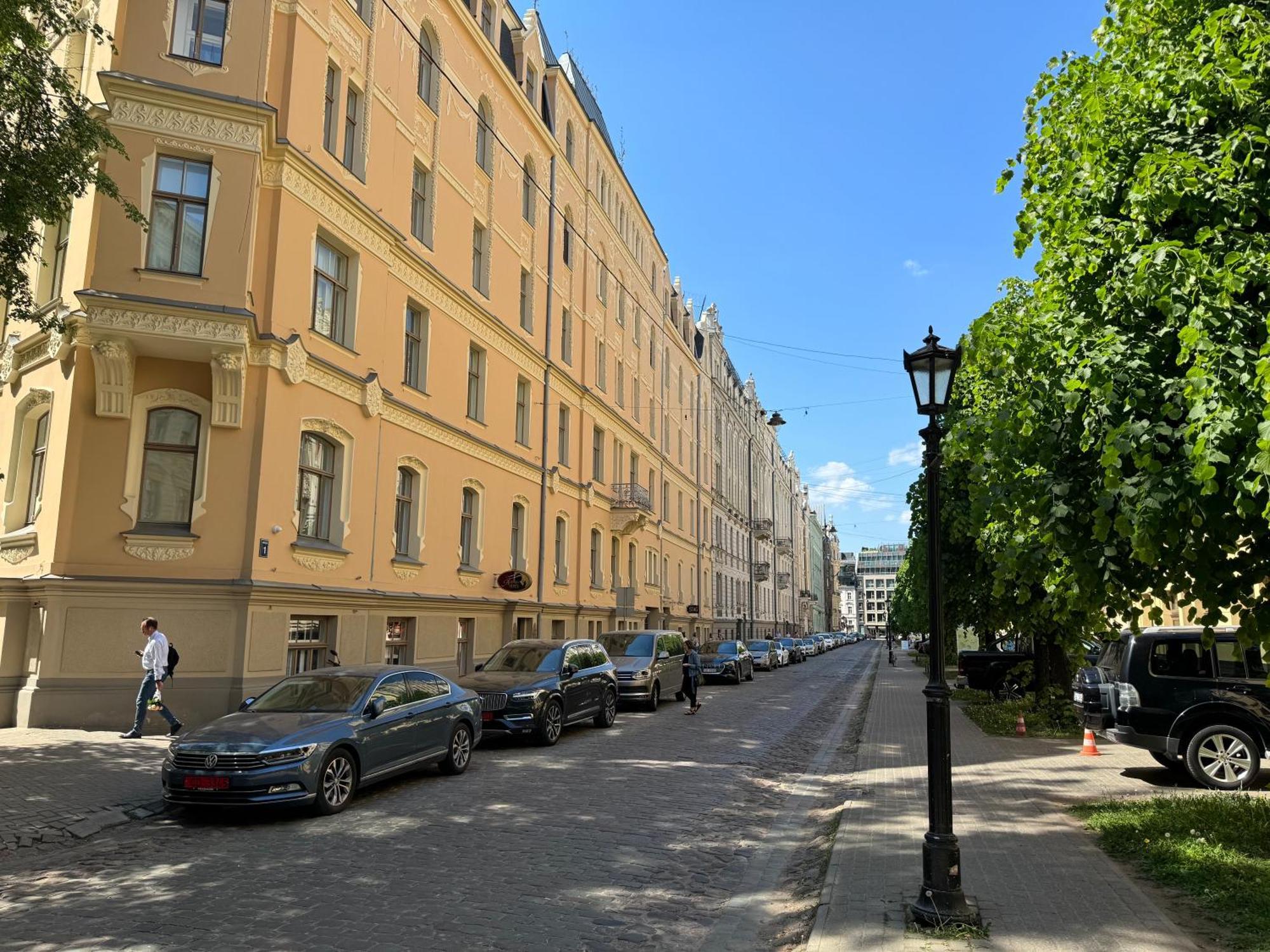 Apartment In Art Nouveau District Riga