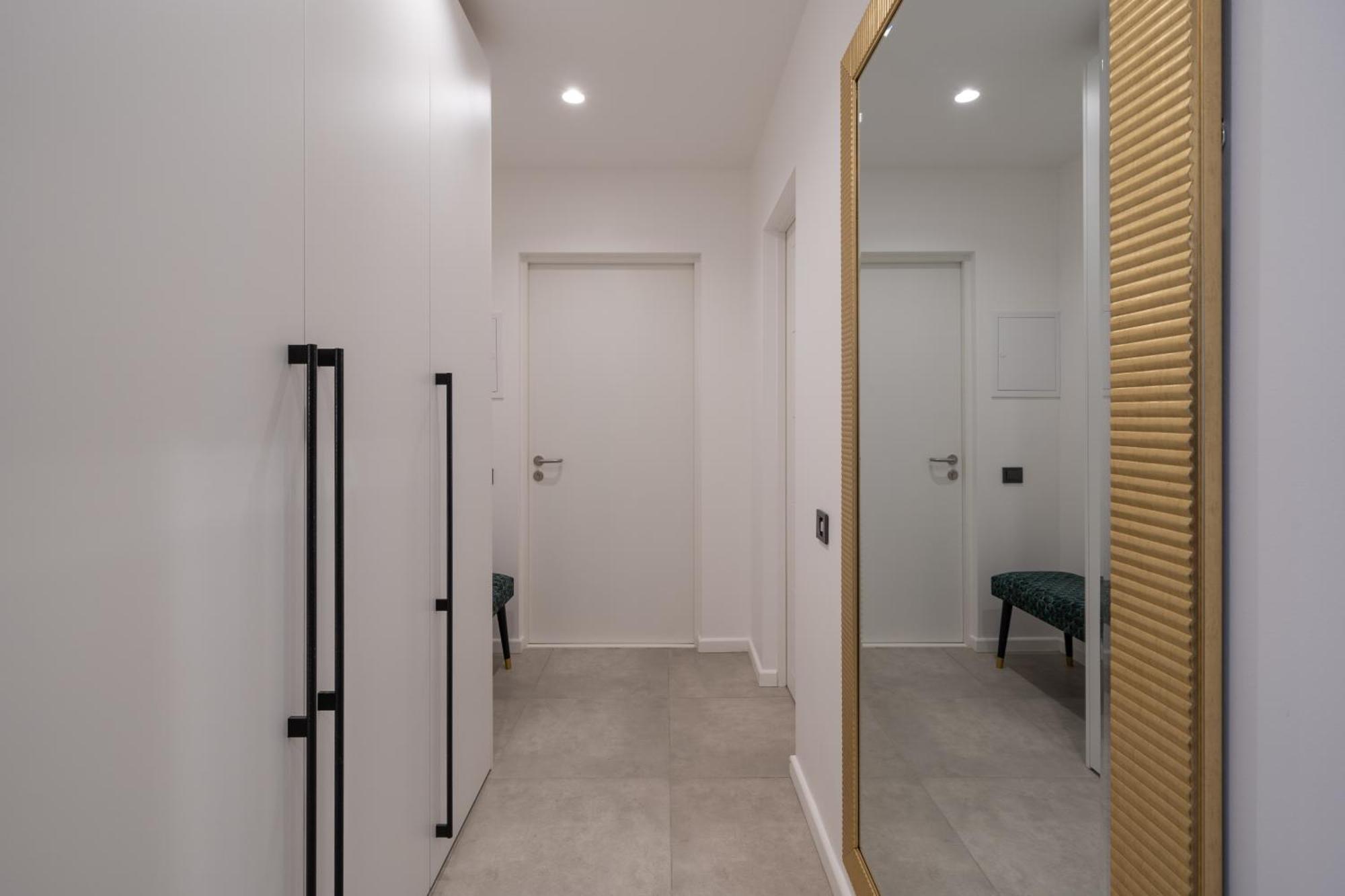 Mucenieku Street 1-bedroom Stylish Huoneisto