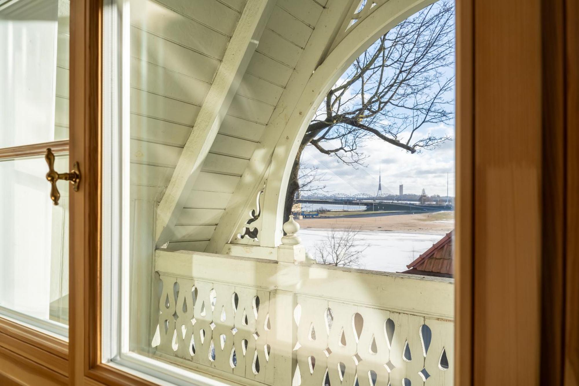 Riverside Flat With A Beautiful View Over Apartment Riga