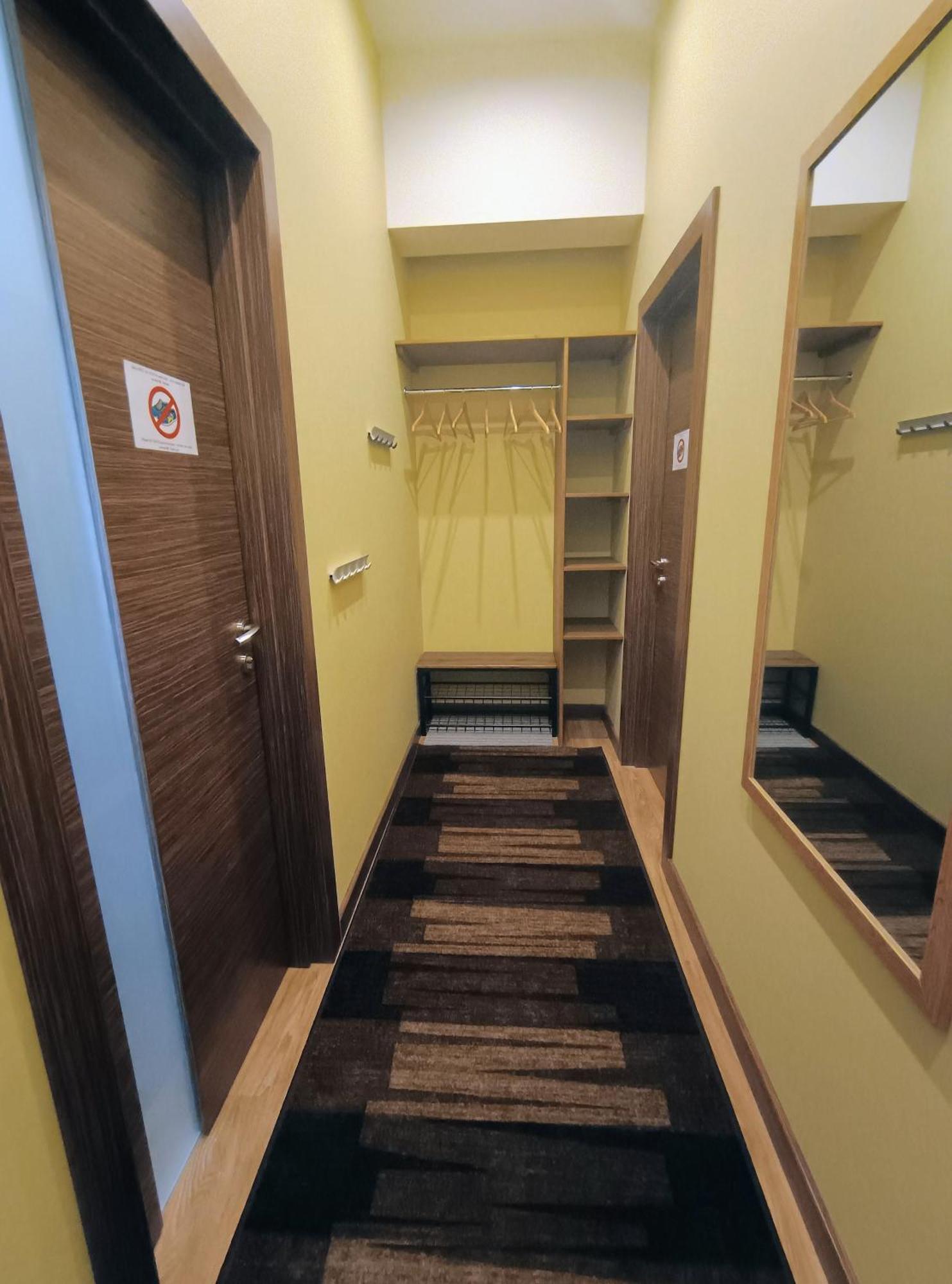 Korter Ernests' Unique Townhouse With Sauna, Hot Tub And Free Parking Riga