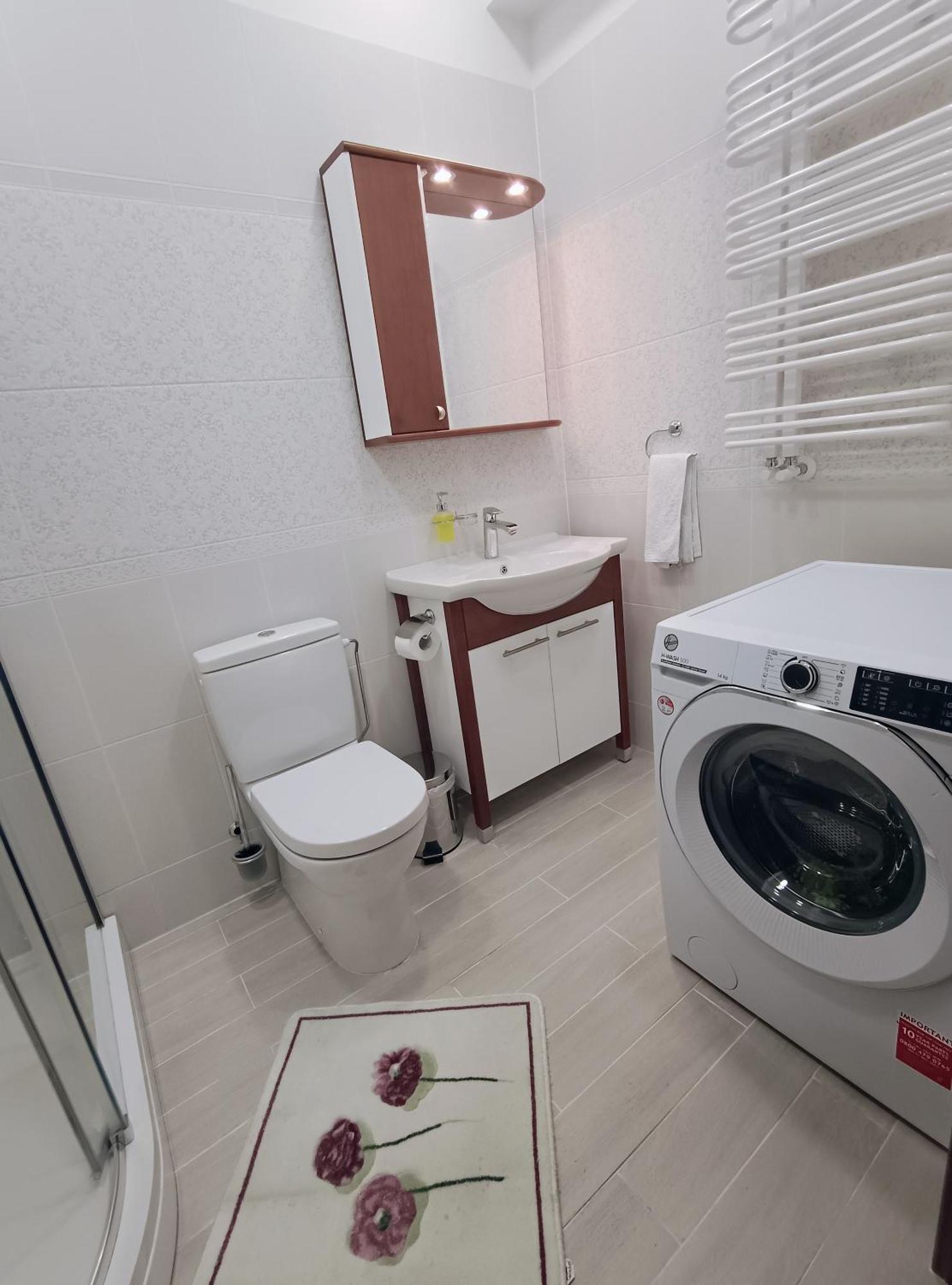 Korter Ernests' Unique Townhouse With Sauna, Hot Tub And Free Parking *
