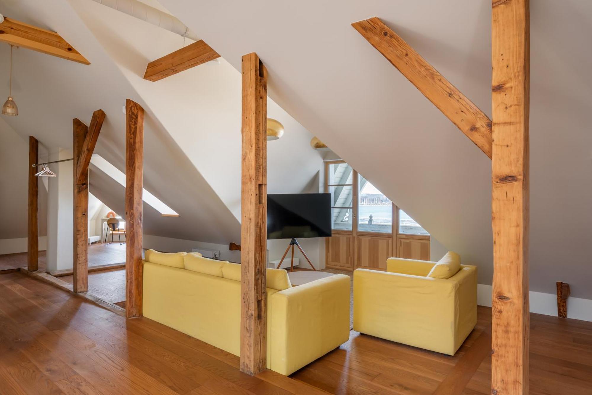 Riverside Flat With A Beautiful View Over Apartment