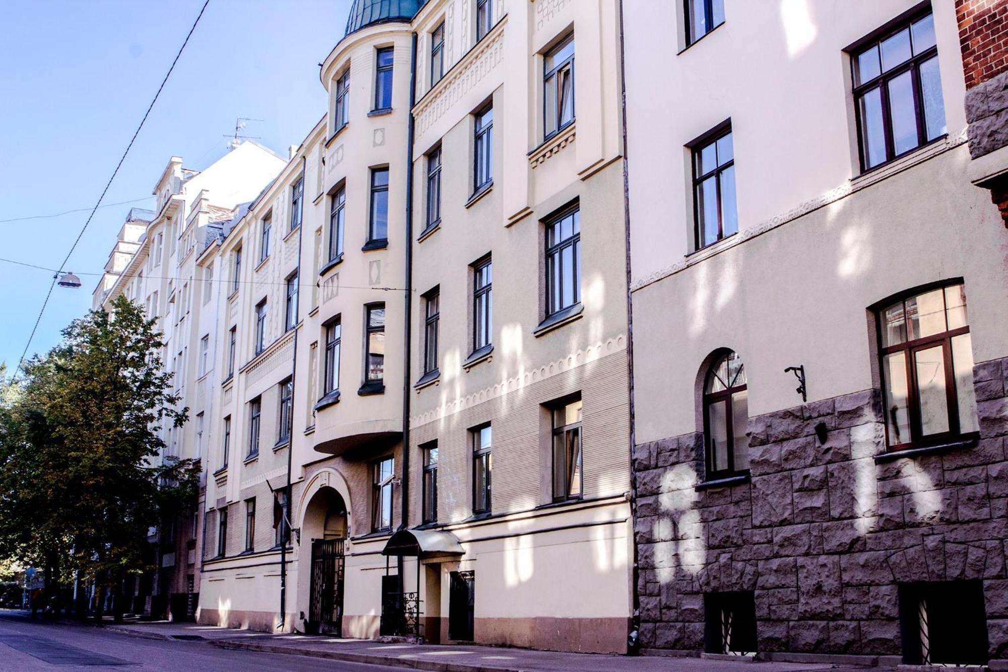 Stylish Mansard In Quite Center Riga