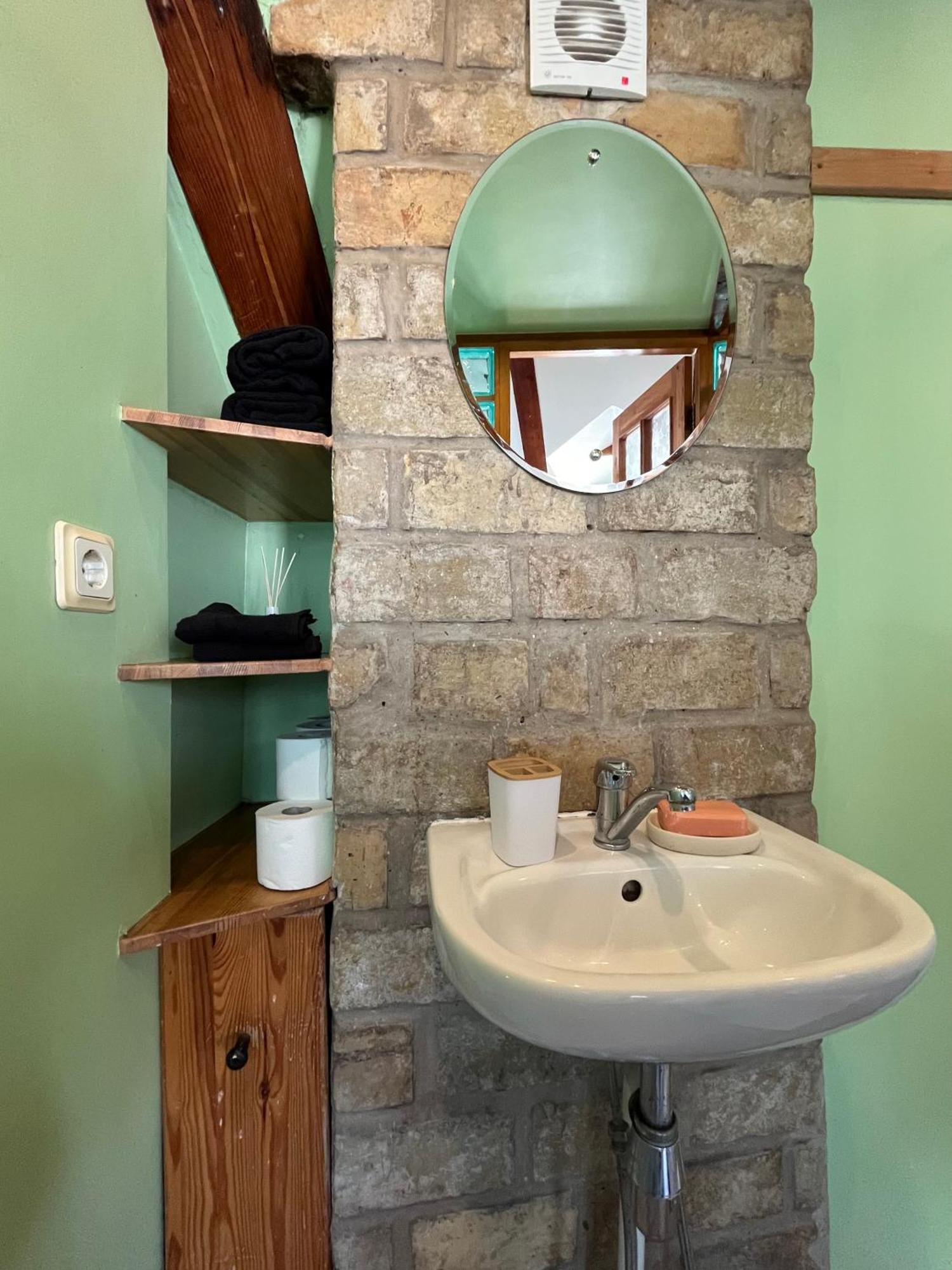 Authentic Loft In The Heart Of Old Town