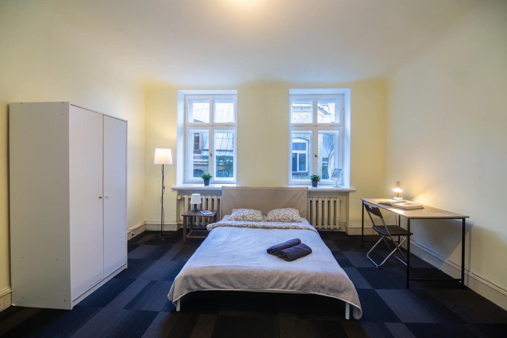 Sunny Flat Apartment *
