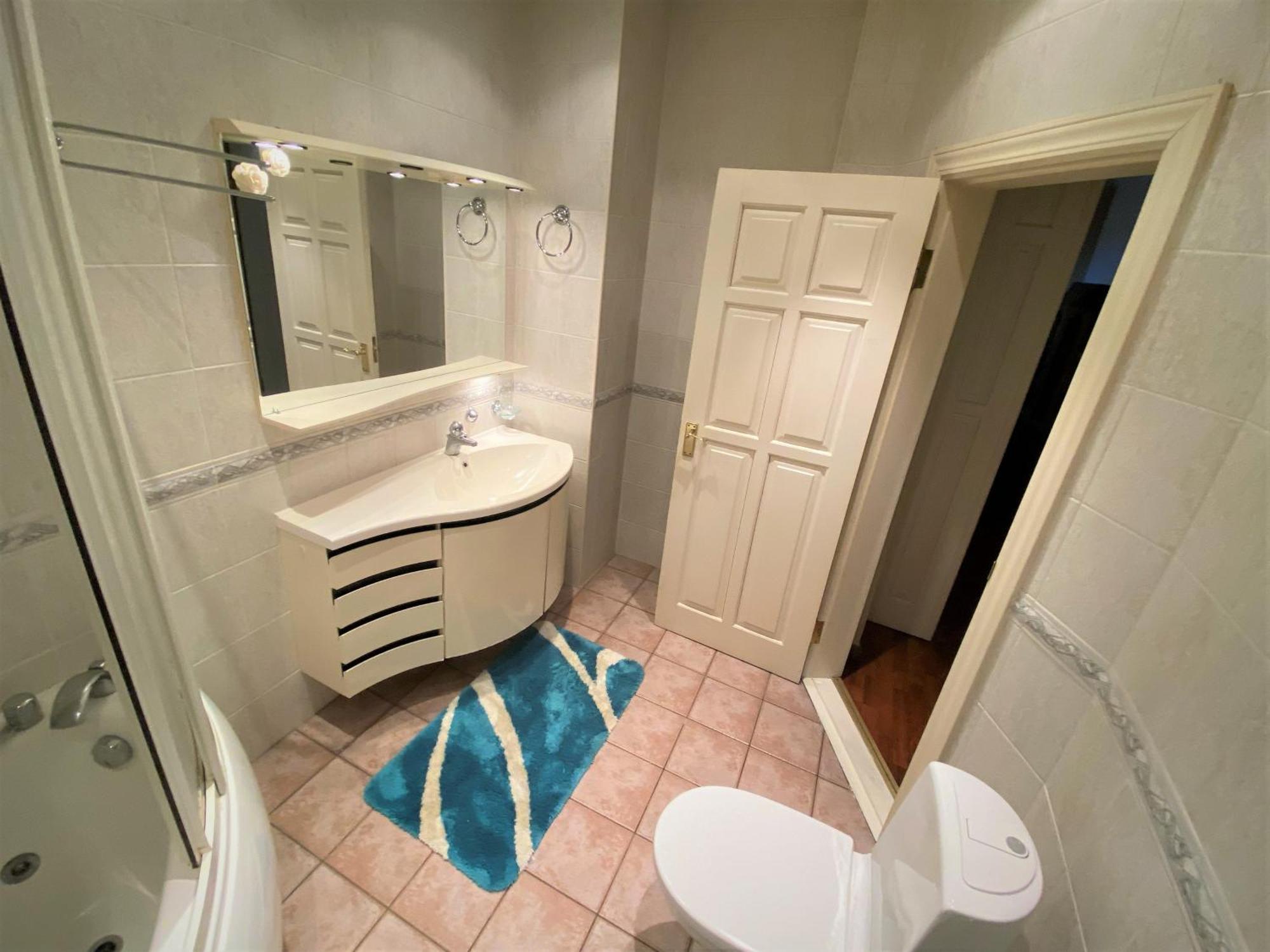Apartment Alunana Lux Jakuzzi Apart In Riga Art Nouveau Area, Self Check-In