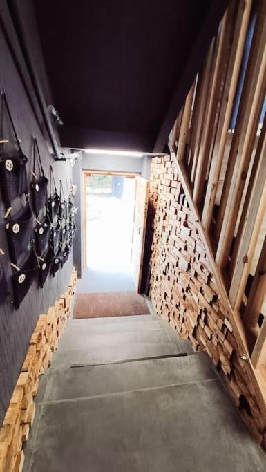 Huoneisto Wooden Floor Above The Trees- 4th Floor Riika