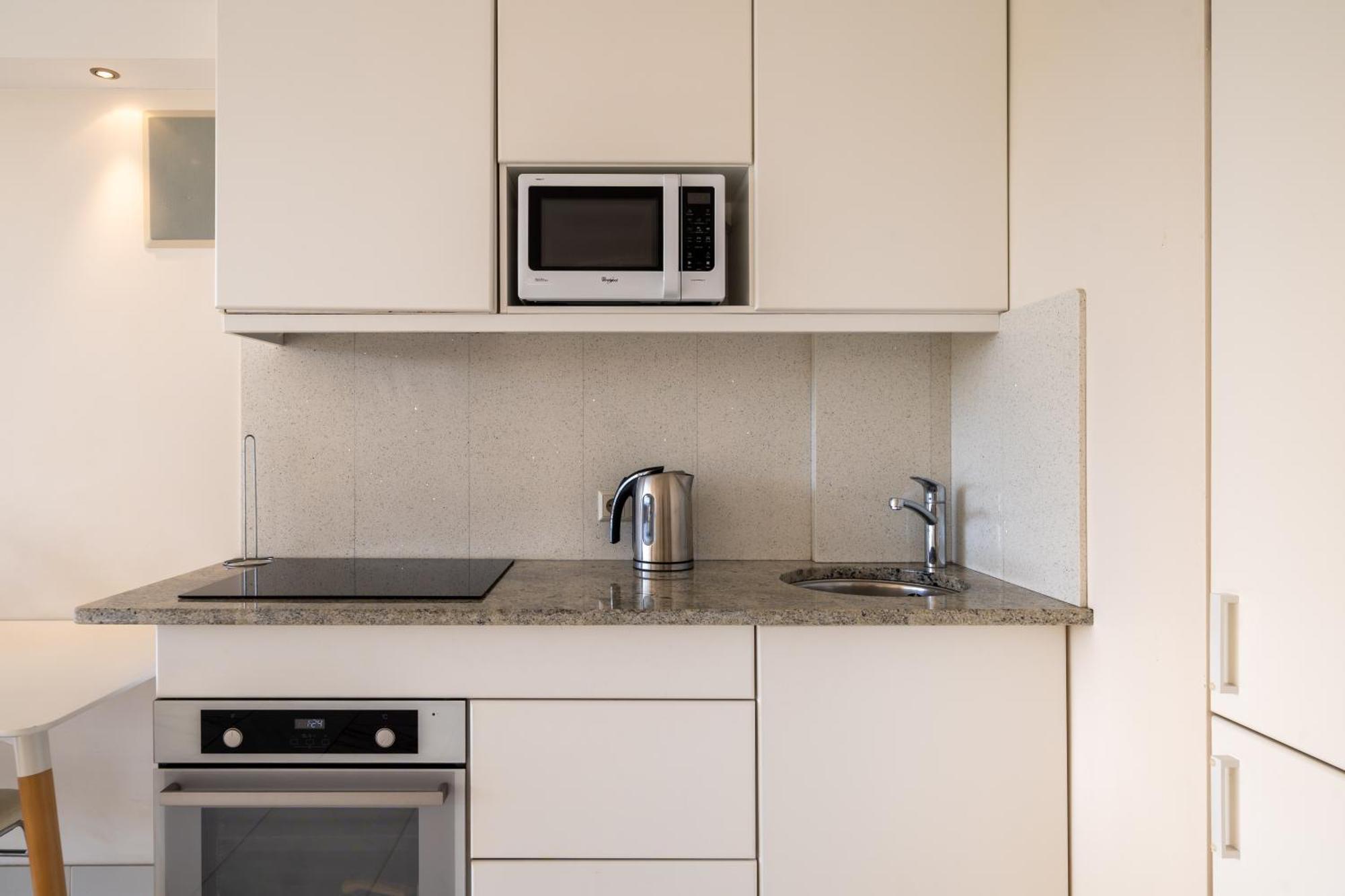 #1 Luxury Jacuzzi Penthouse In Quiet Centre Apartment Riga