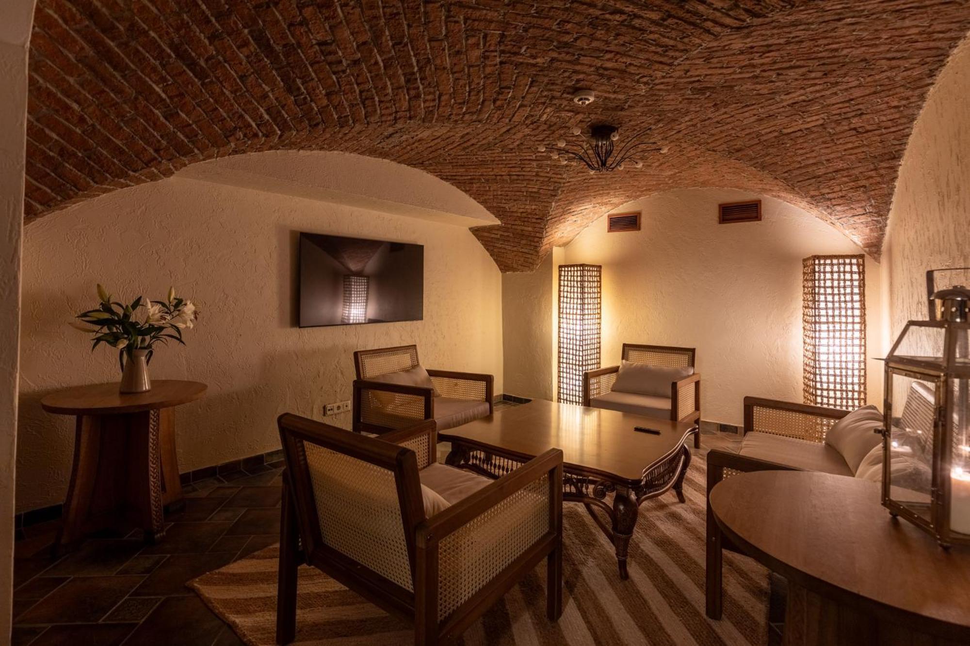 M5 Self-service Boutique Hotel