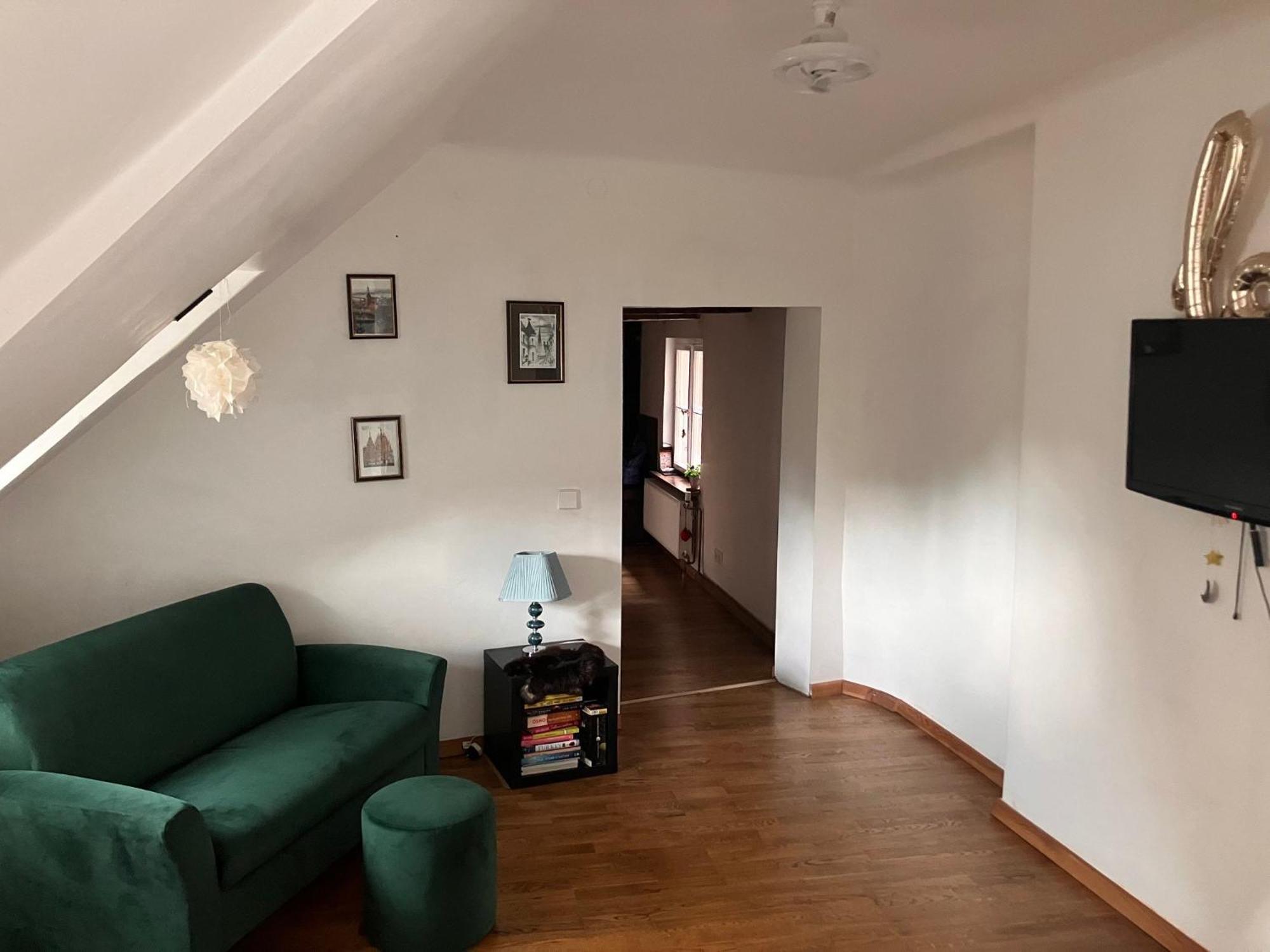Albert Square Studio In Old Apartment Riga