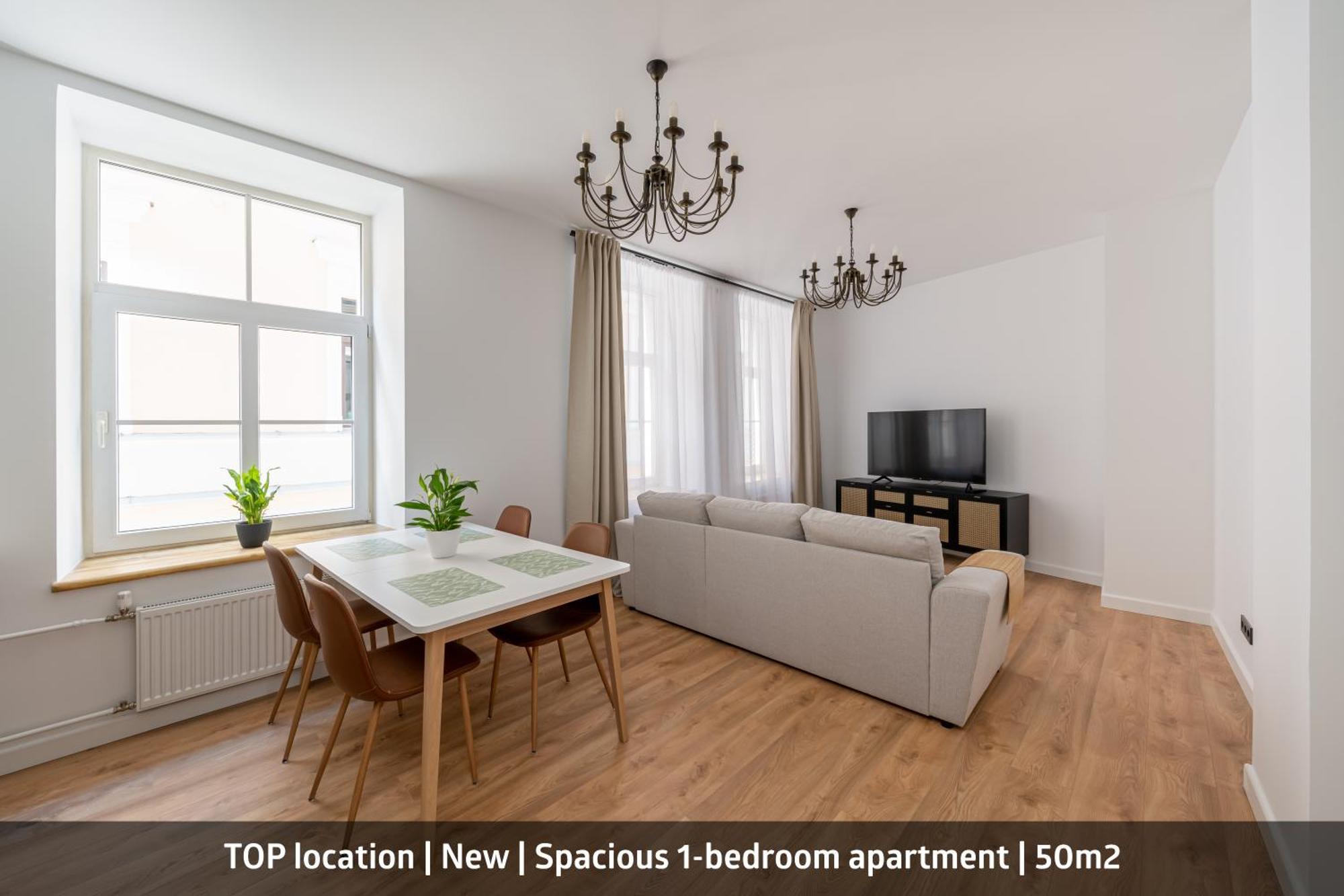 Spacious 1-bedroom In The Heart Of Old Town