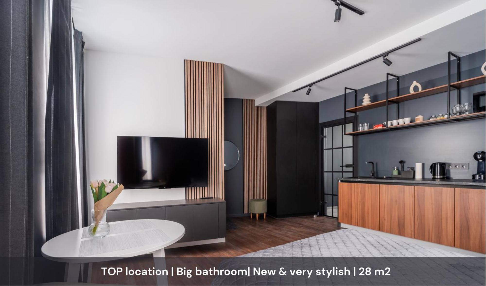 Old Town Stylish With Spacious Bathroom Apartment Riga